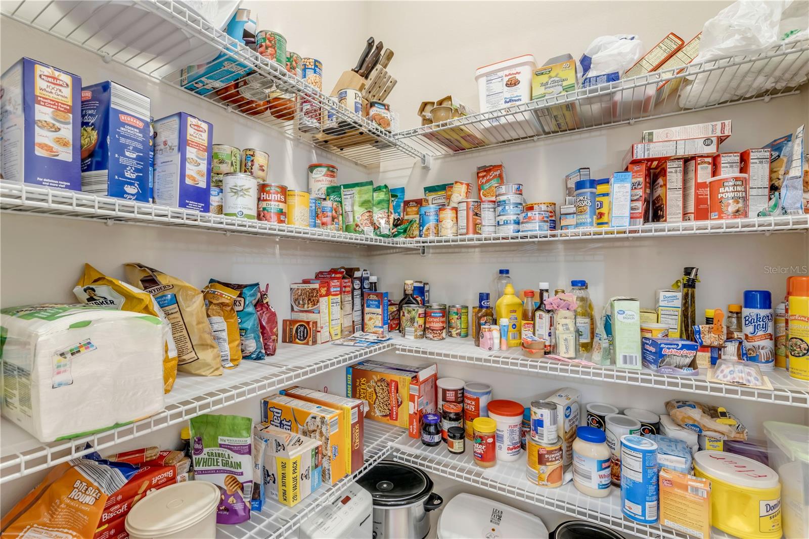 Image 23 of 91 For 206 Venetian Palms Boulevard