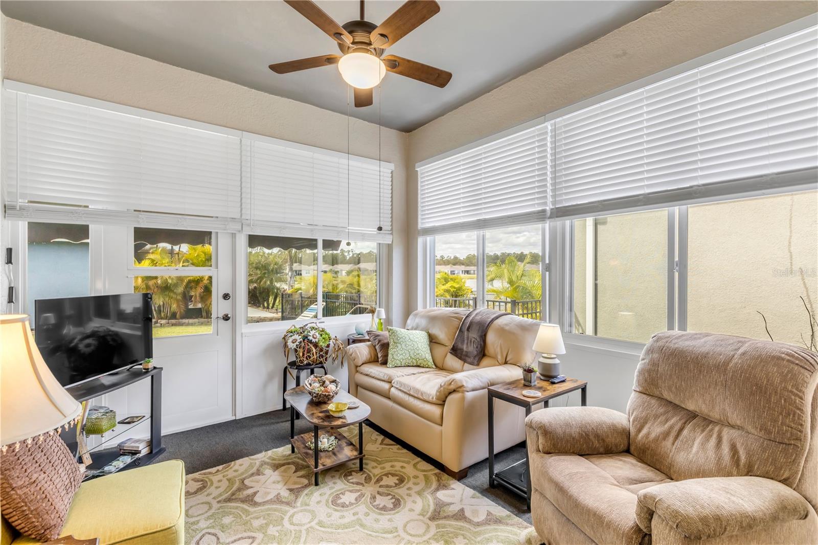 Image 37 of 91 For 206 Venetian Palms Boulevard