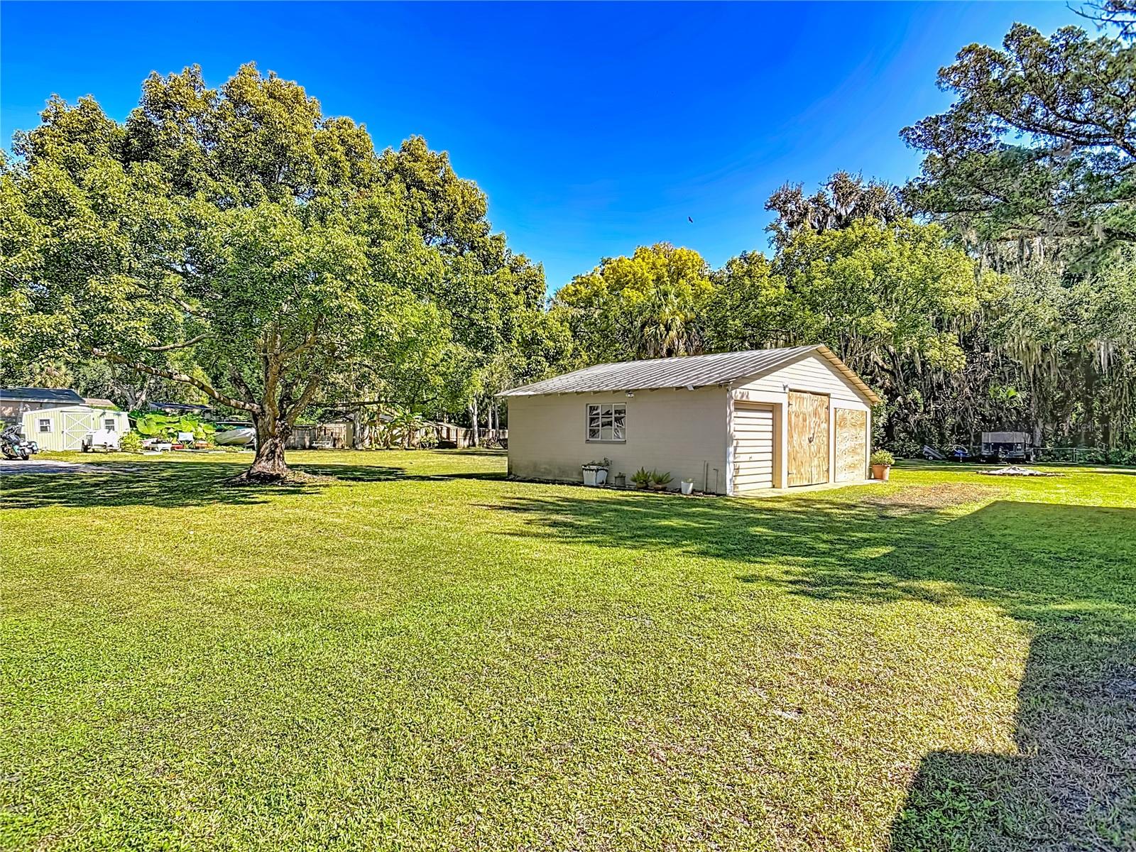 Image 38 of 46 For 265 Tanner Street