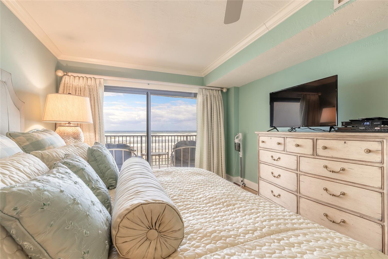 Image 5 of 44 For 3001 Atlantic Avenue 404