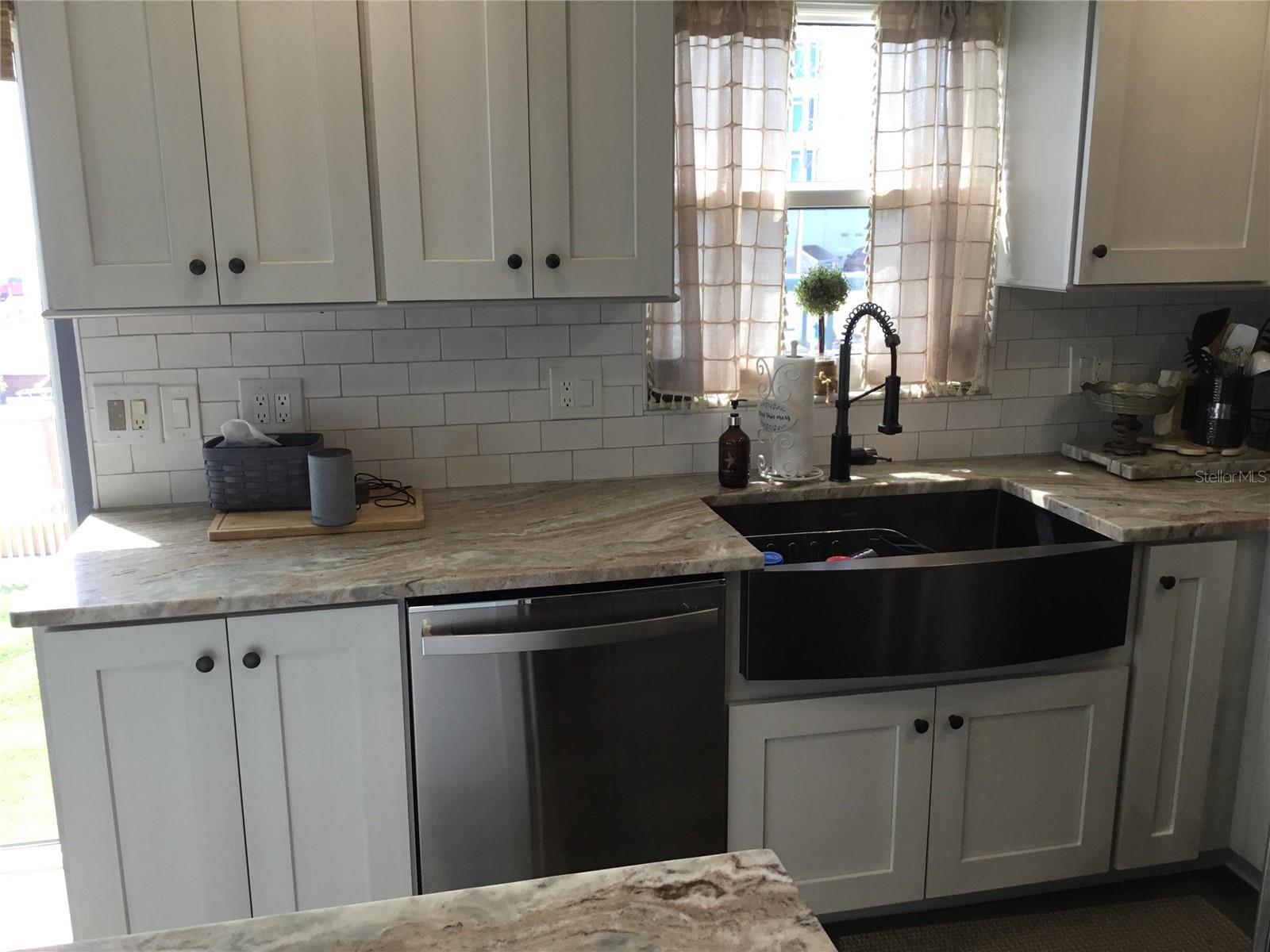 Image 5 of 21 For 1571 Atlantic Avenue 209