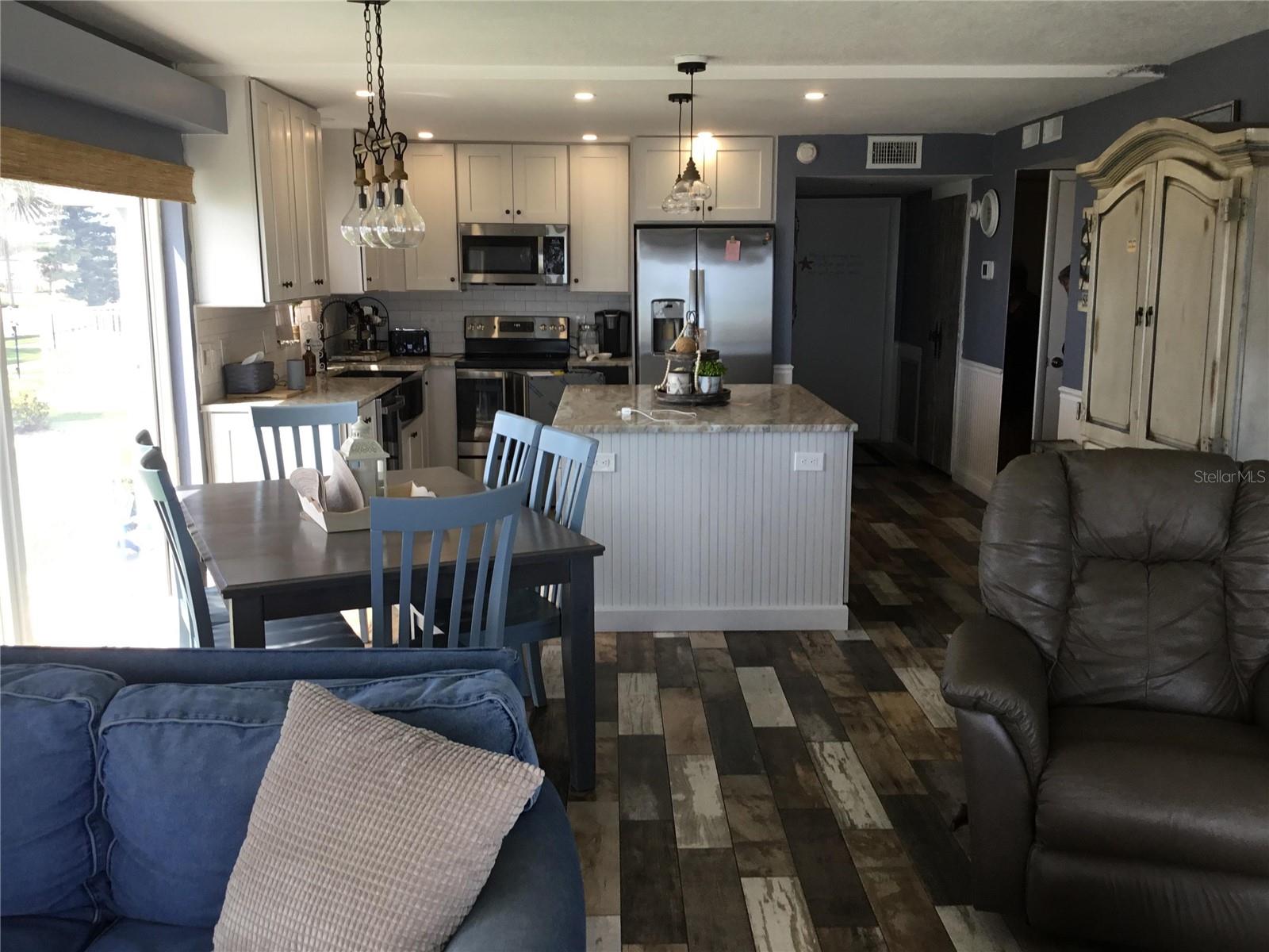 Image 7 of 21 For 1571 Atlantic Avenue 209