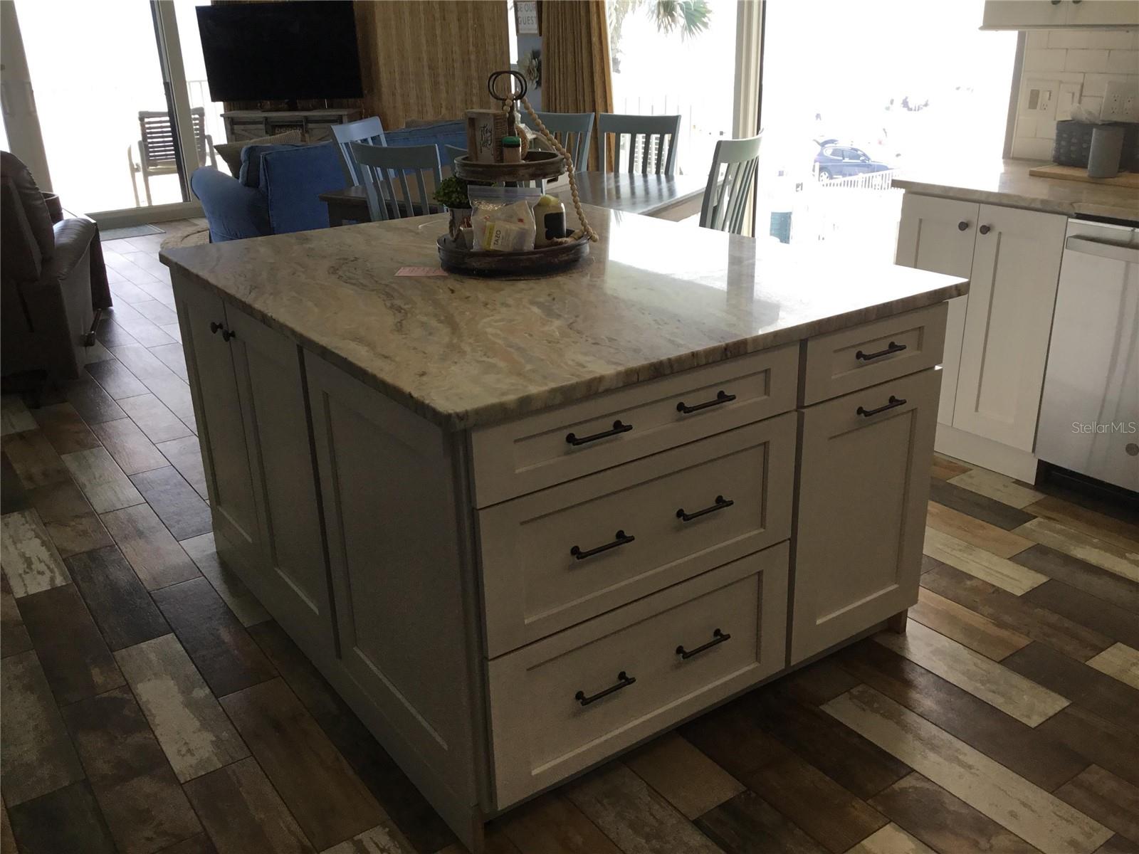 Image 9 of 21 For 1571 Atlantic Avenue 209