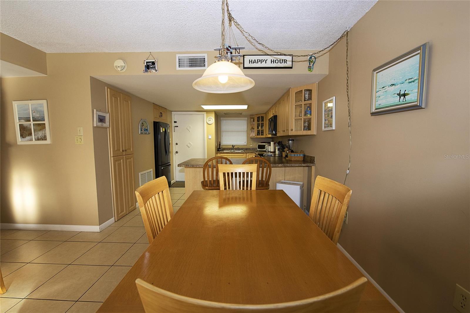 Image 3 of 7 For 1571 Atlantic Avenue 303