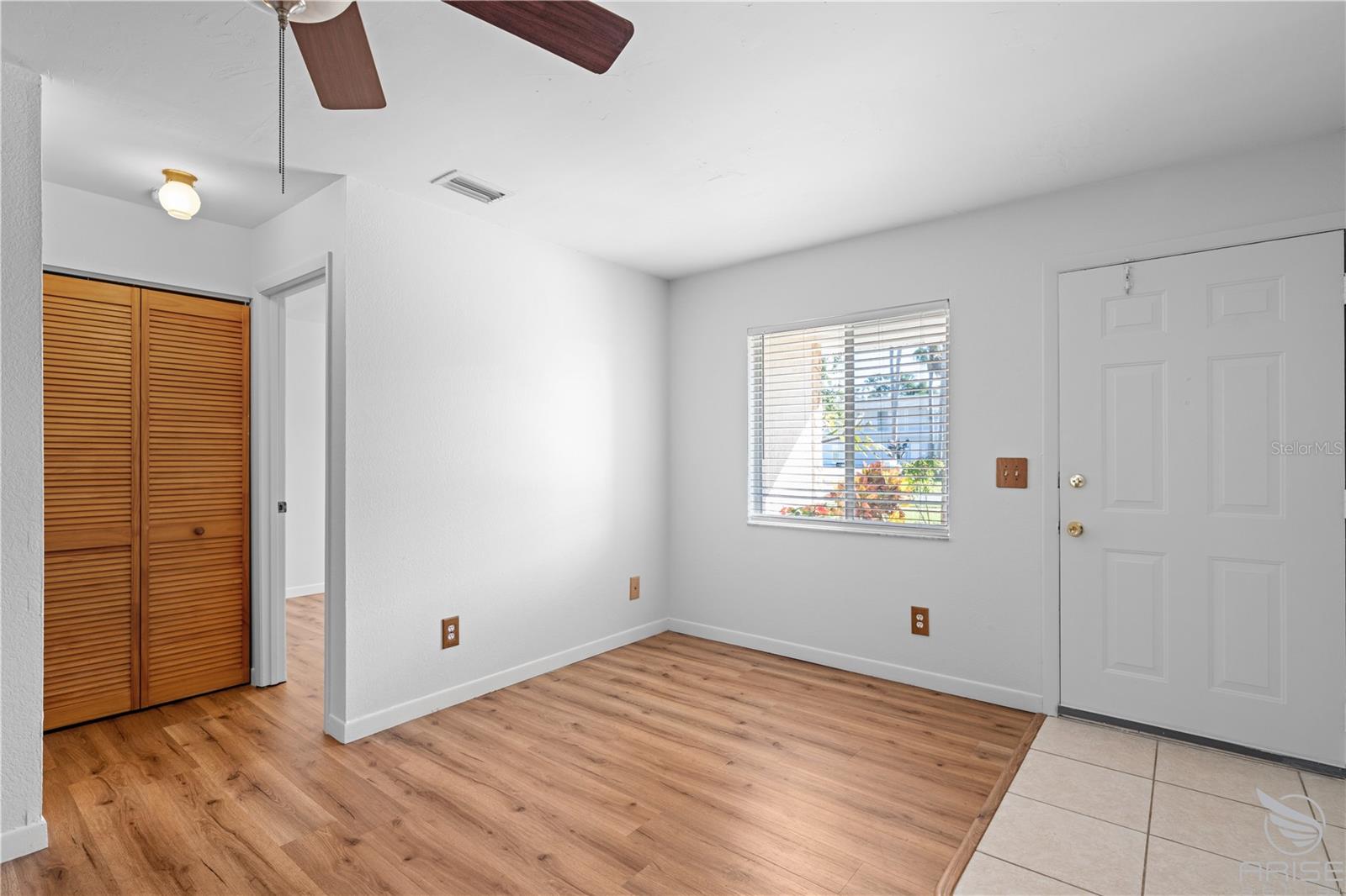 Image 8 of 37 For 638 Pine Street