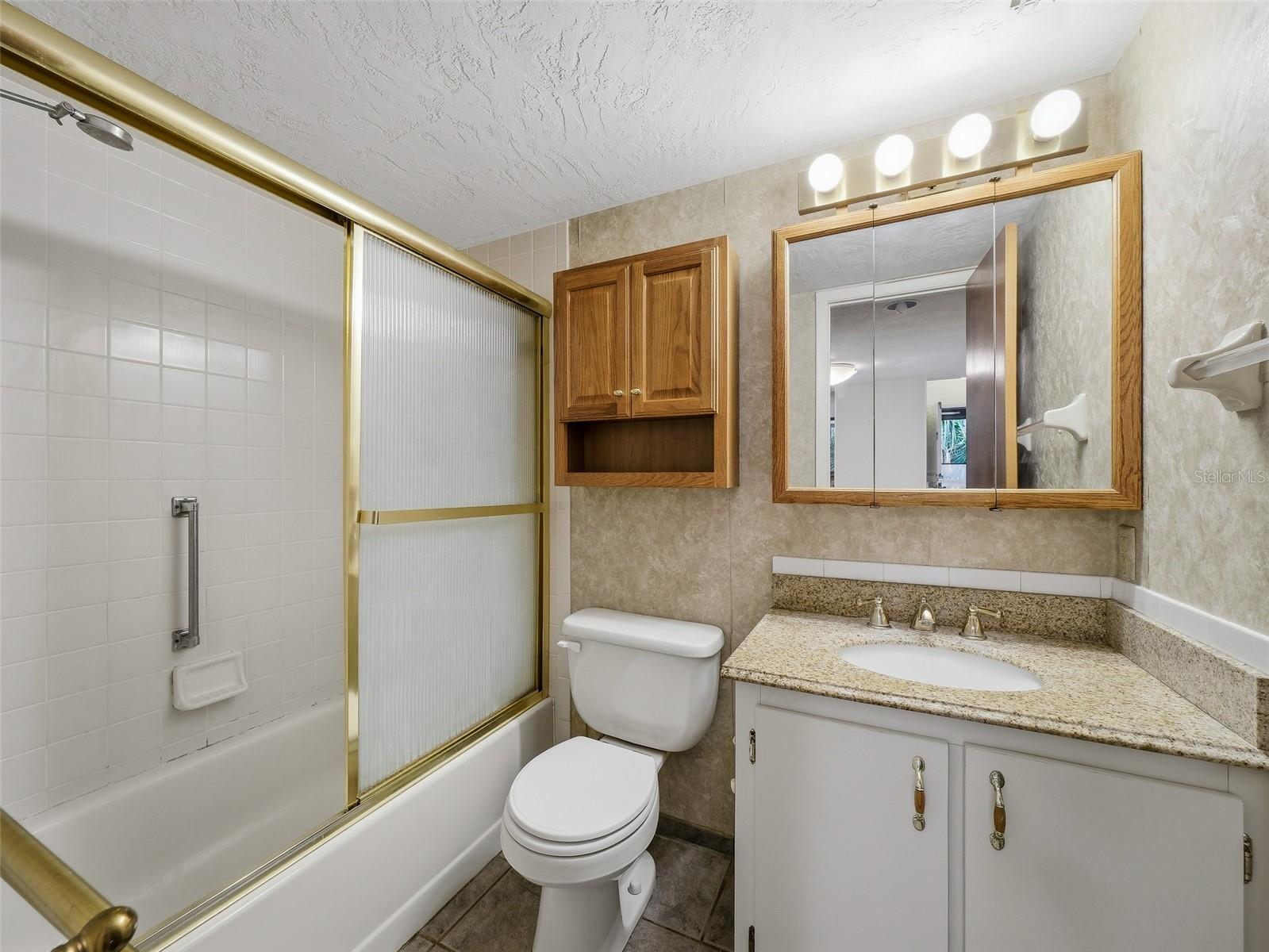 Image 12 of 47 For 4308 Atlantic Avenue 4308