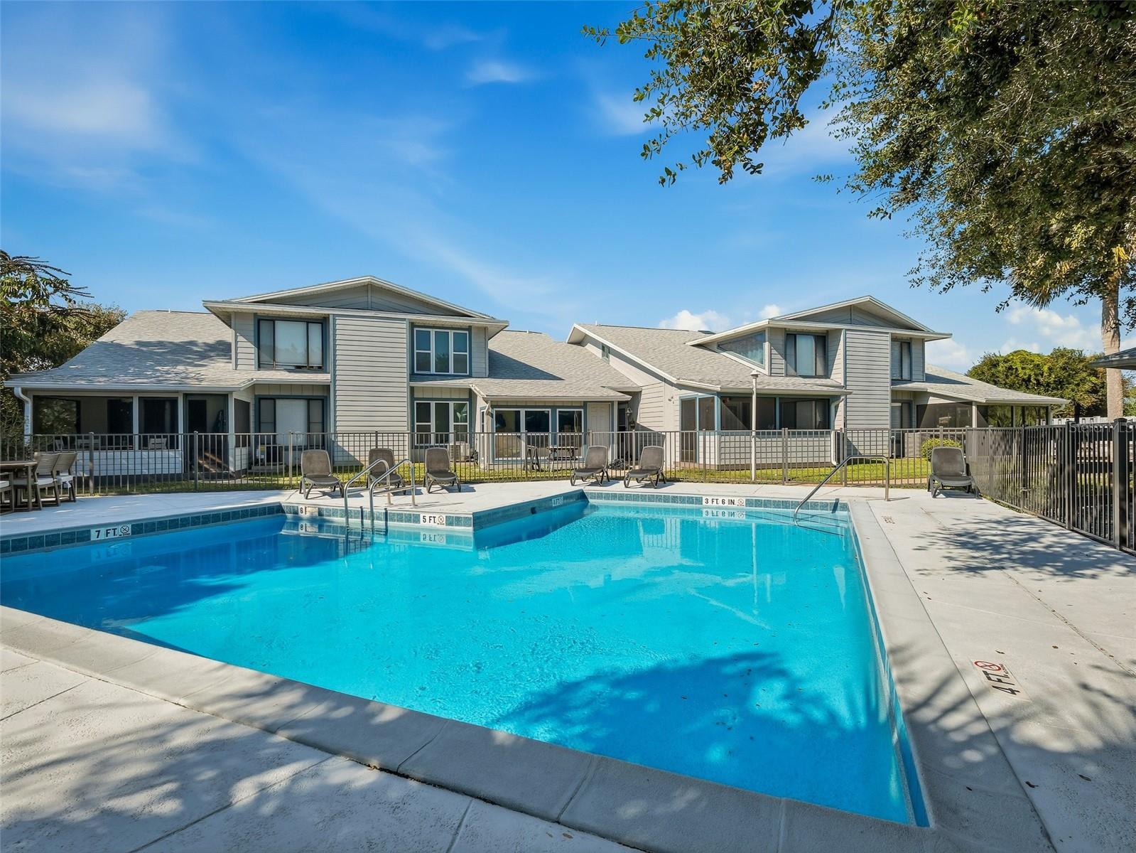 Image 4 of 47 For 4308 Atlantic Avenue 4308