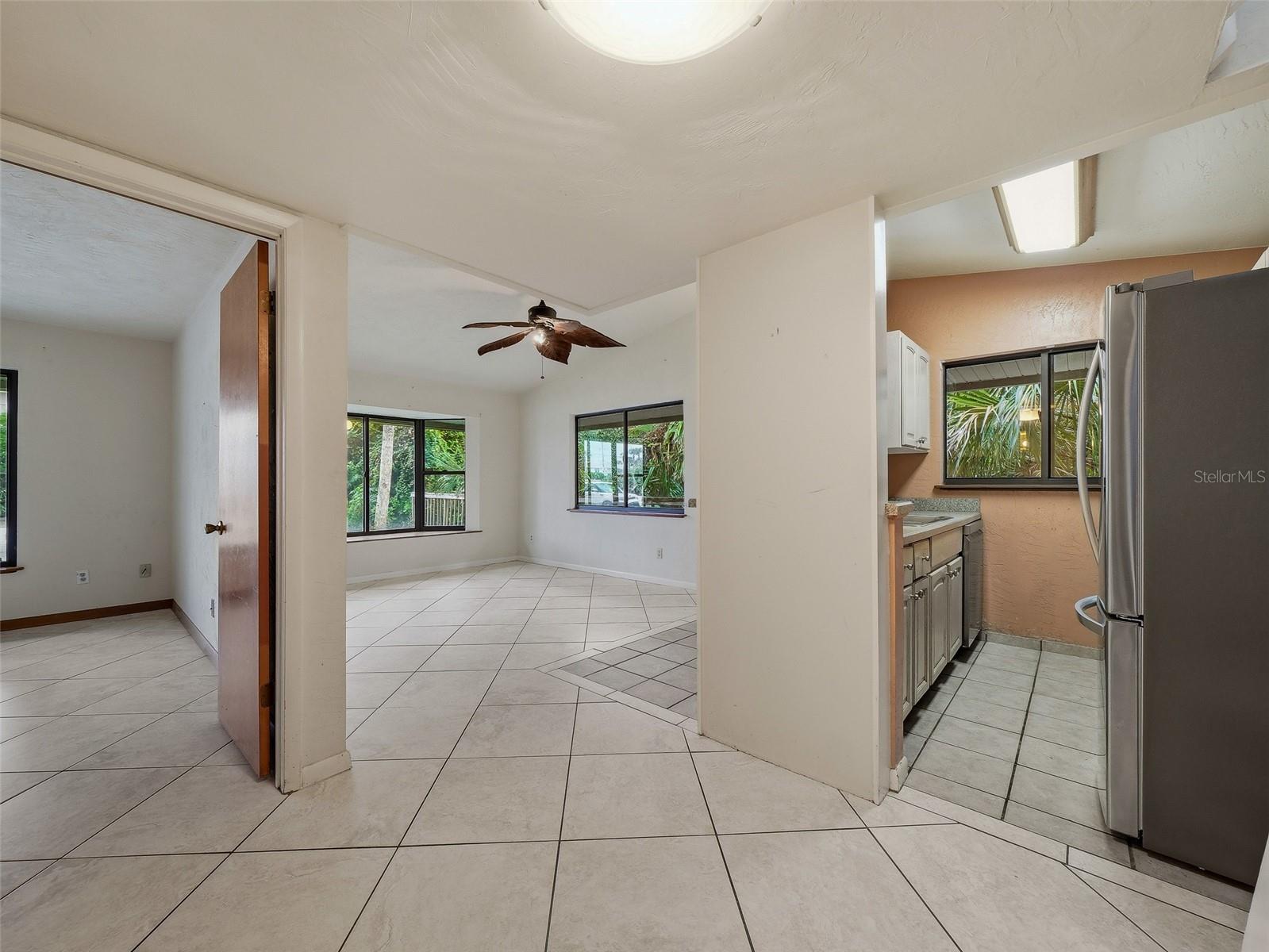 Image 6 of 47 For 4308 Atlantic Avenue 4308