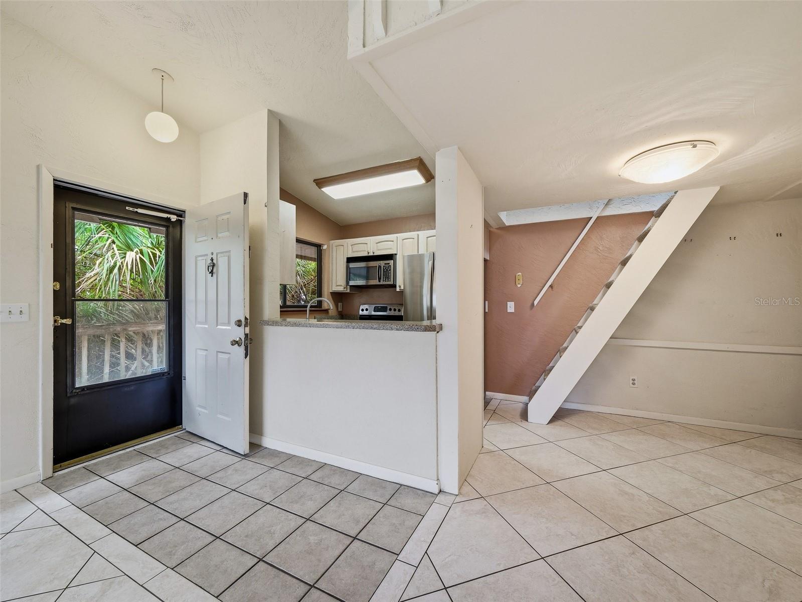 Image 8 of 47 For 4308 Atlantic Avenue 4308