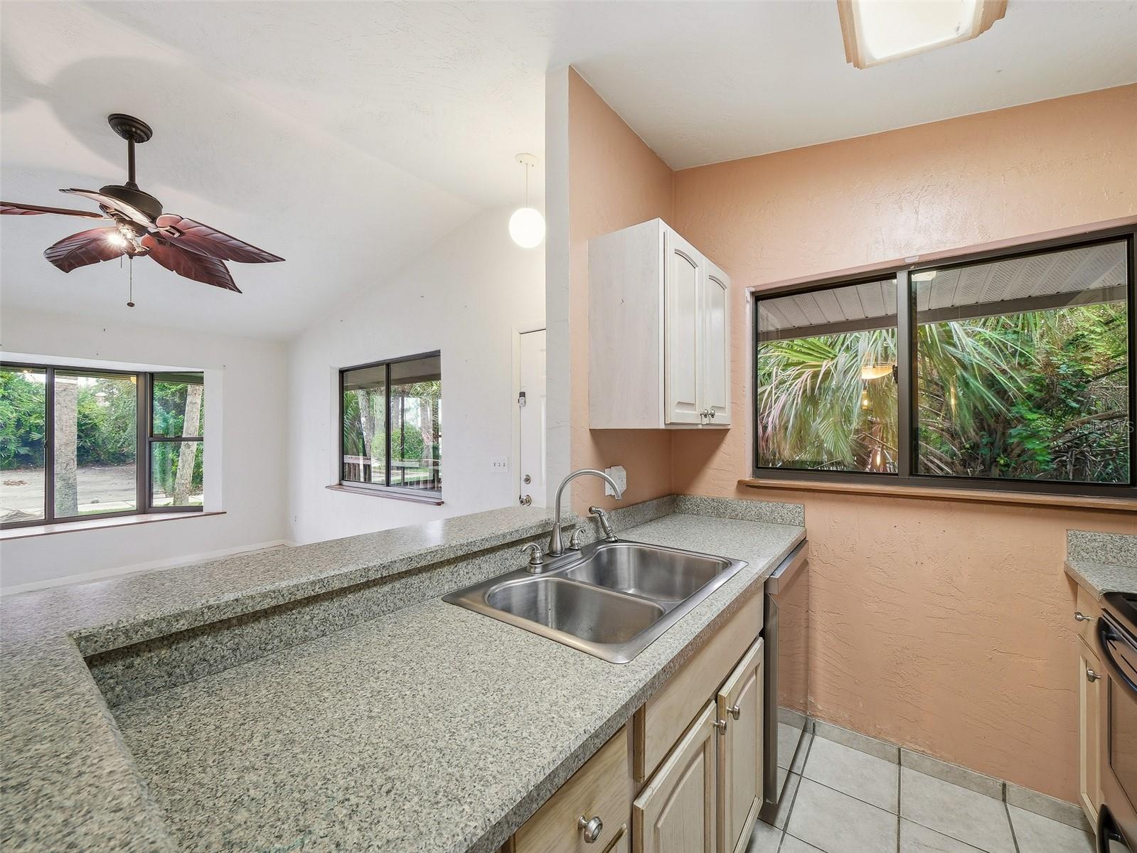 Image 9 of 47 For 4308 Atlantic Avenue 4308