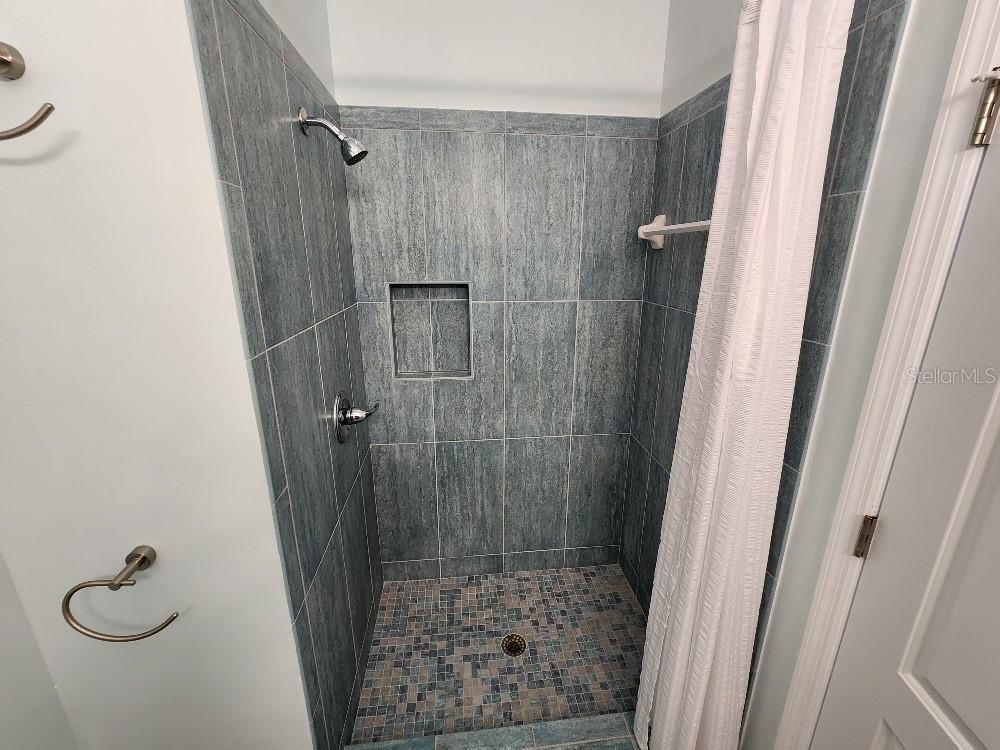 Image 26 of 37 For 110 Surf Street