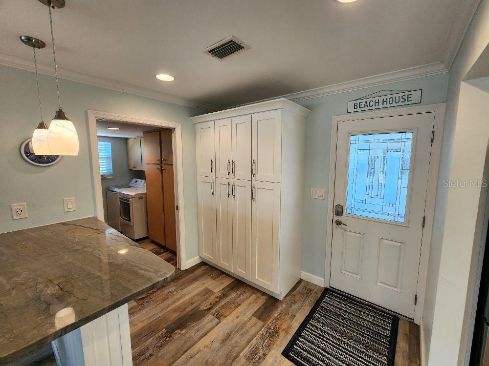 Image 6 of 37 For 110 Surf Street