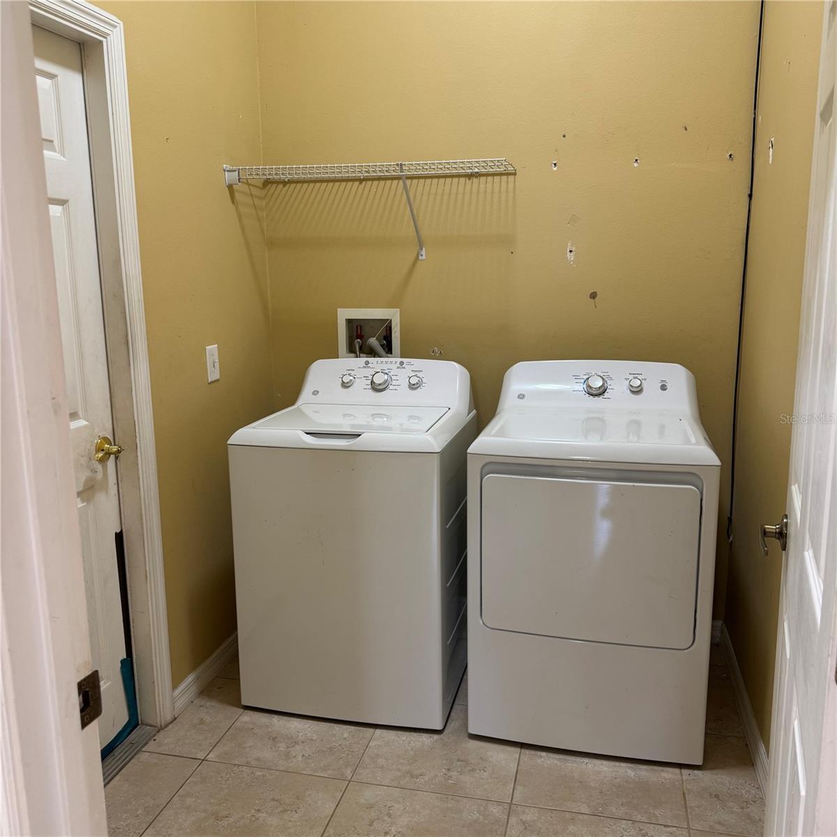 Image 3 of 19 For 653 Coral Trace Boulevard