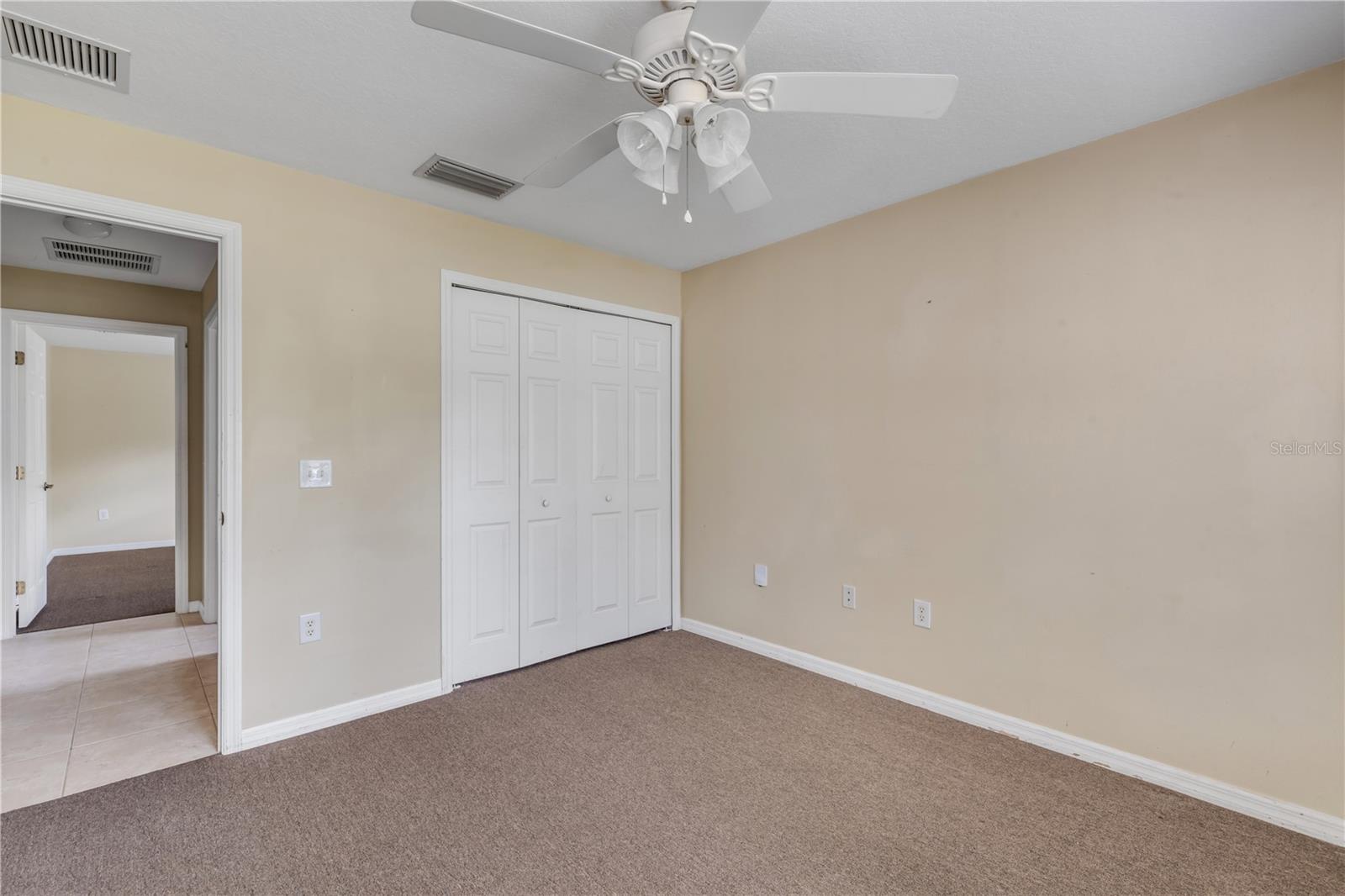 Image 33 of 52 For 653 Coral Trace Boulevard