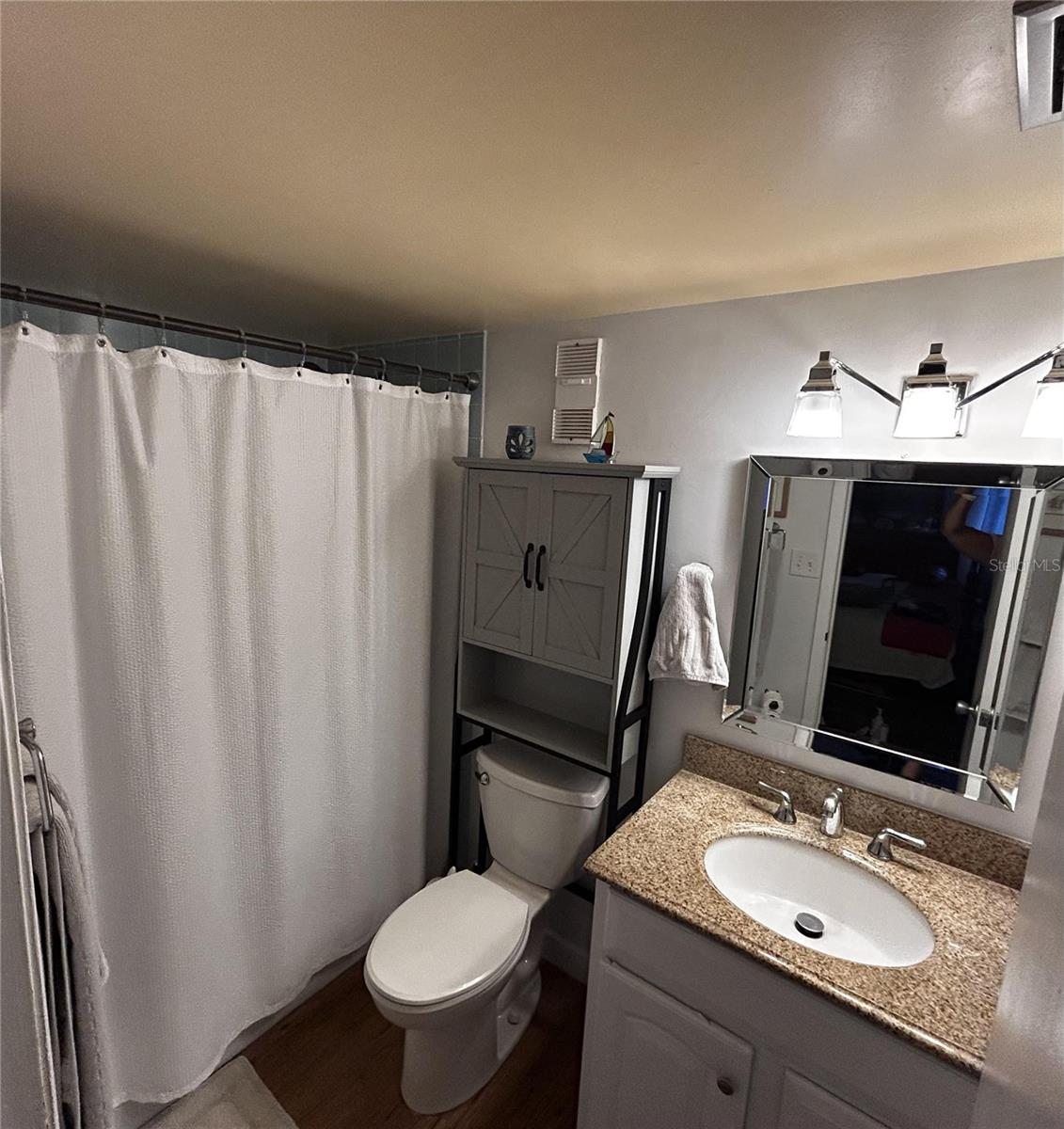 Image 5 of 9 For 1571 Atlantic Avenue 307