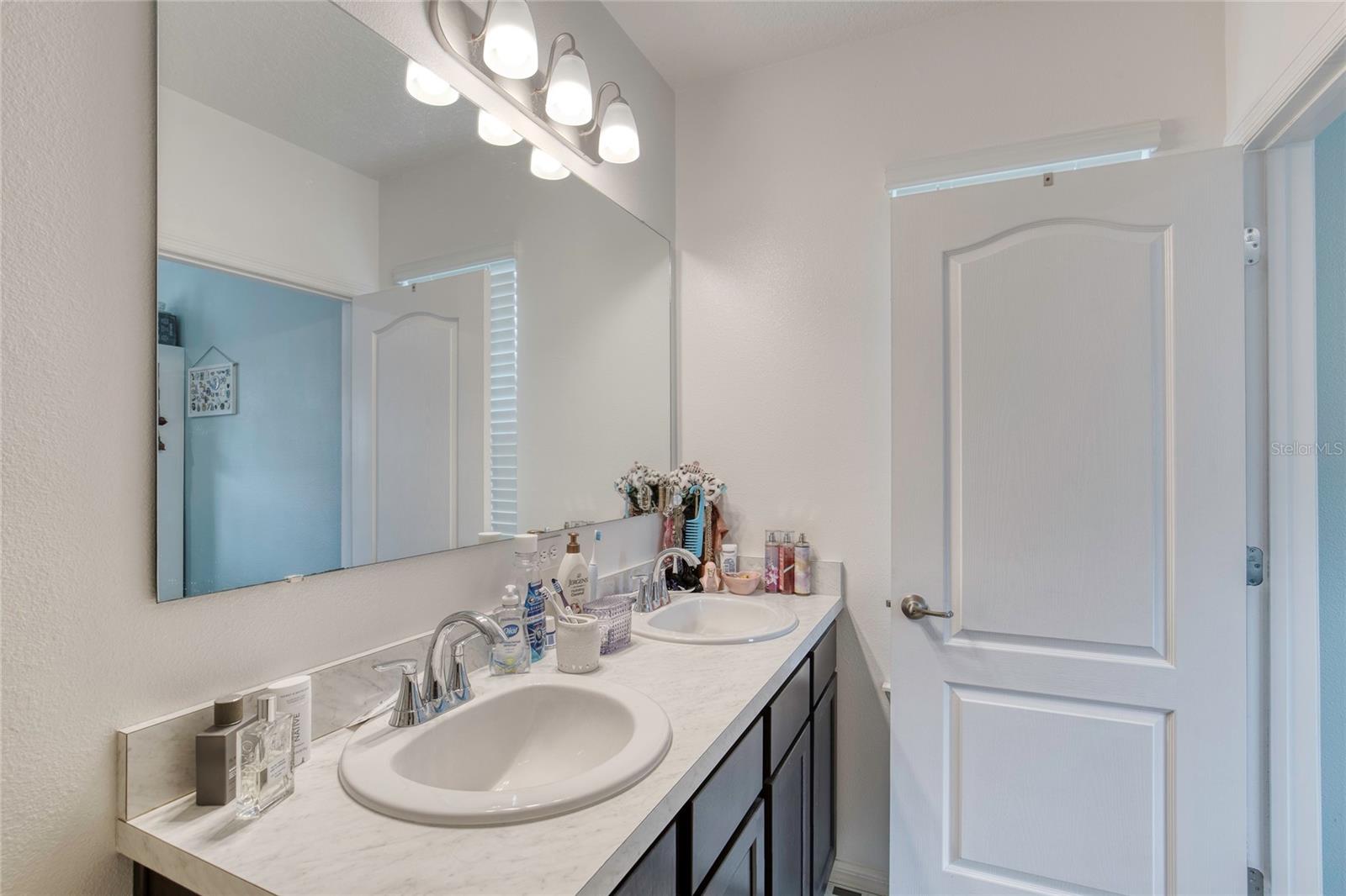 Image 14 of 27 For 2825 Westwood Avenue