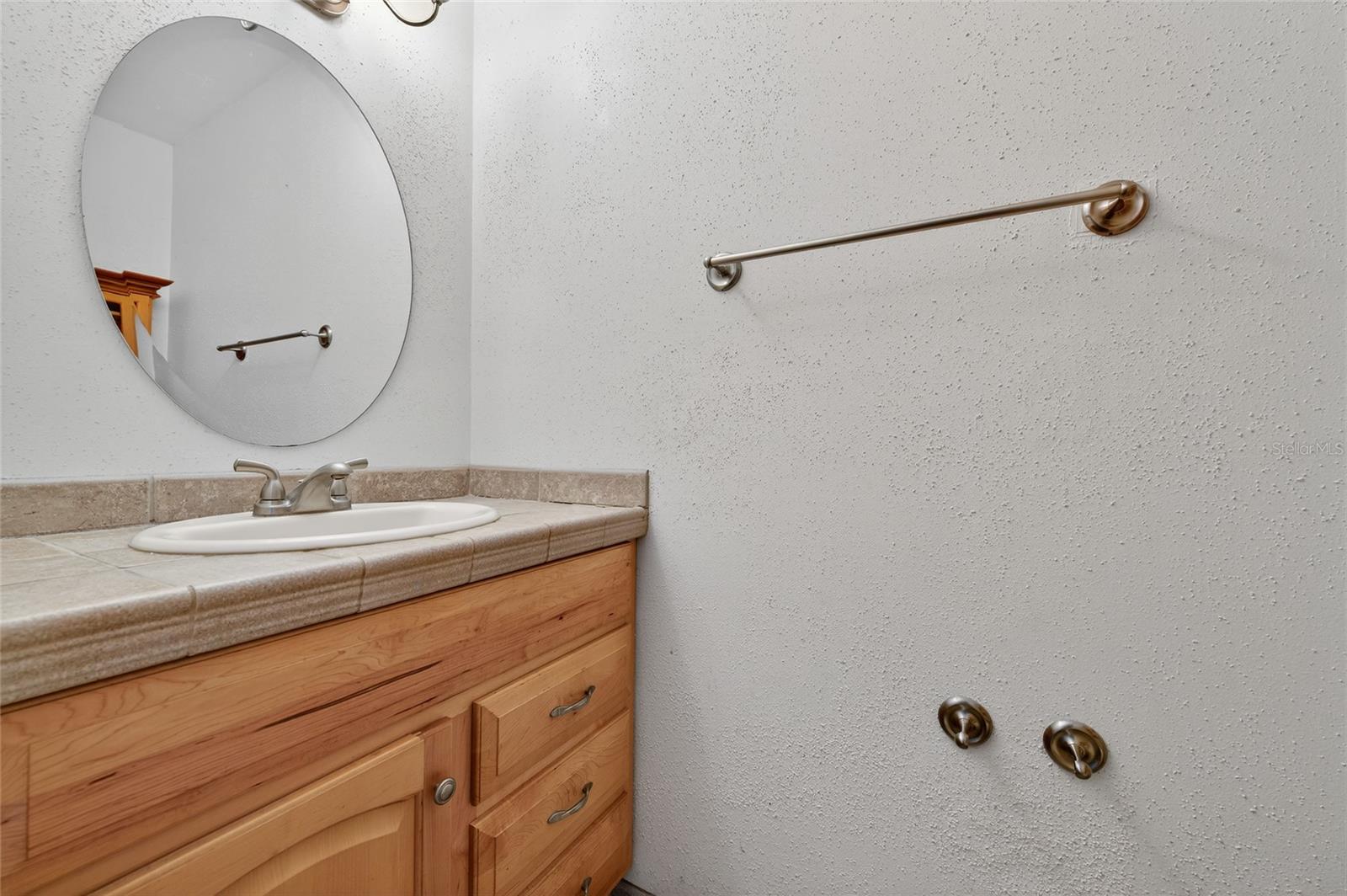 Image 5 of 25 For 980 Canal View Boulevard  J-4