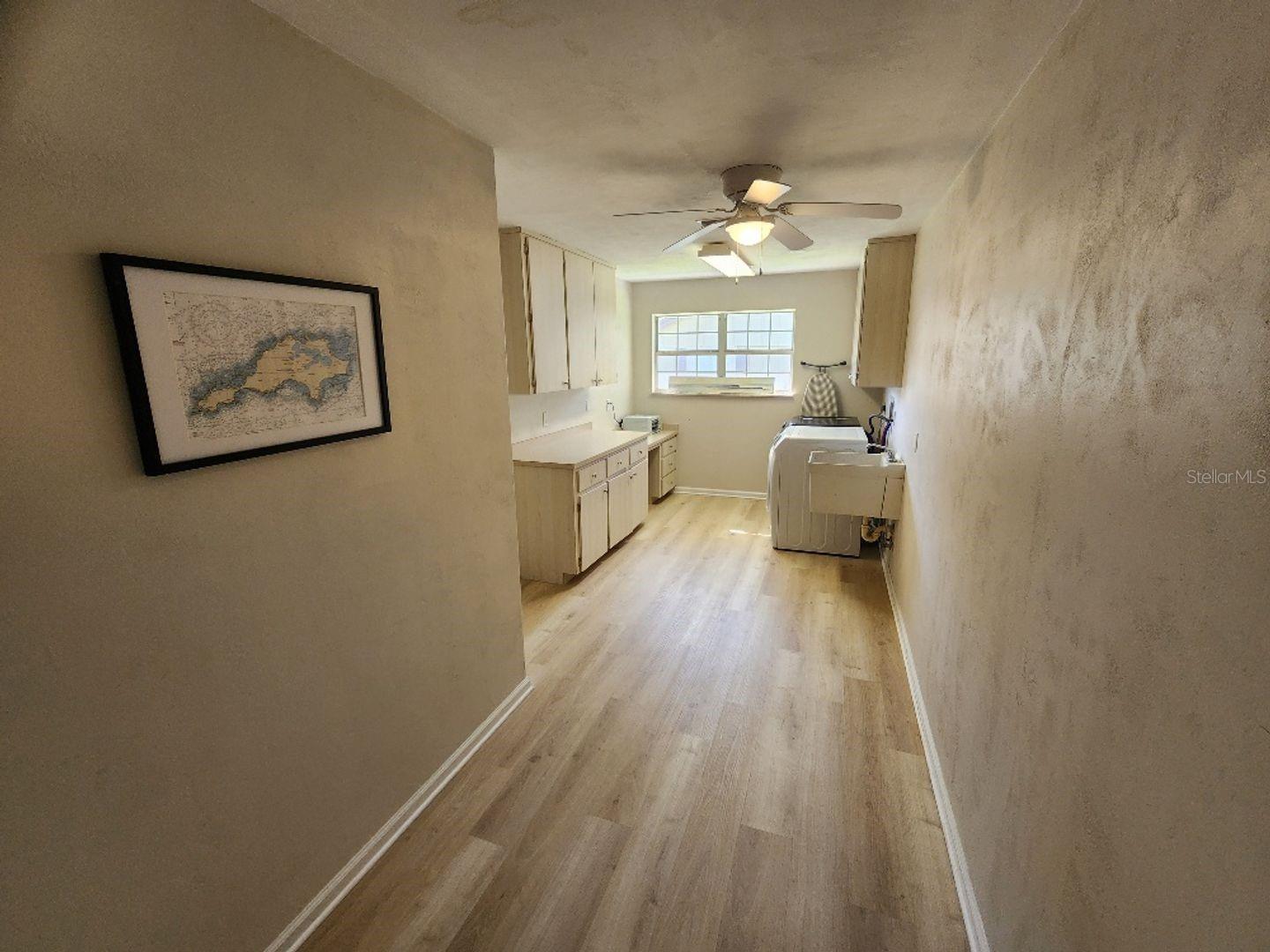 Image 17 of 24 For 55 Lake Fairgreen Circle