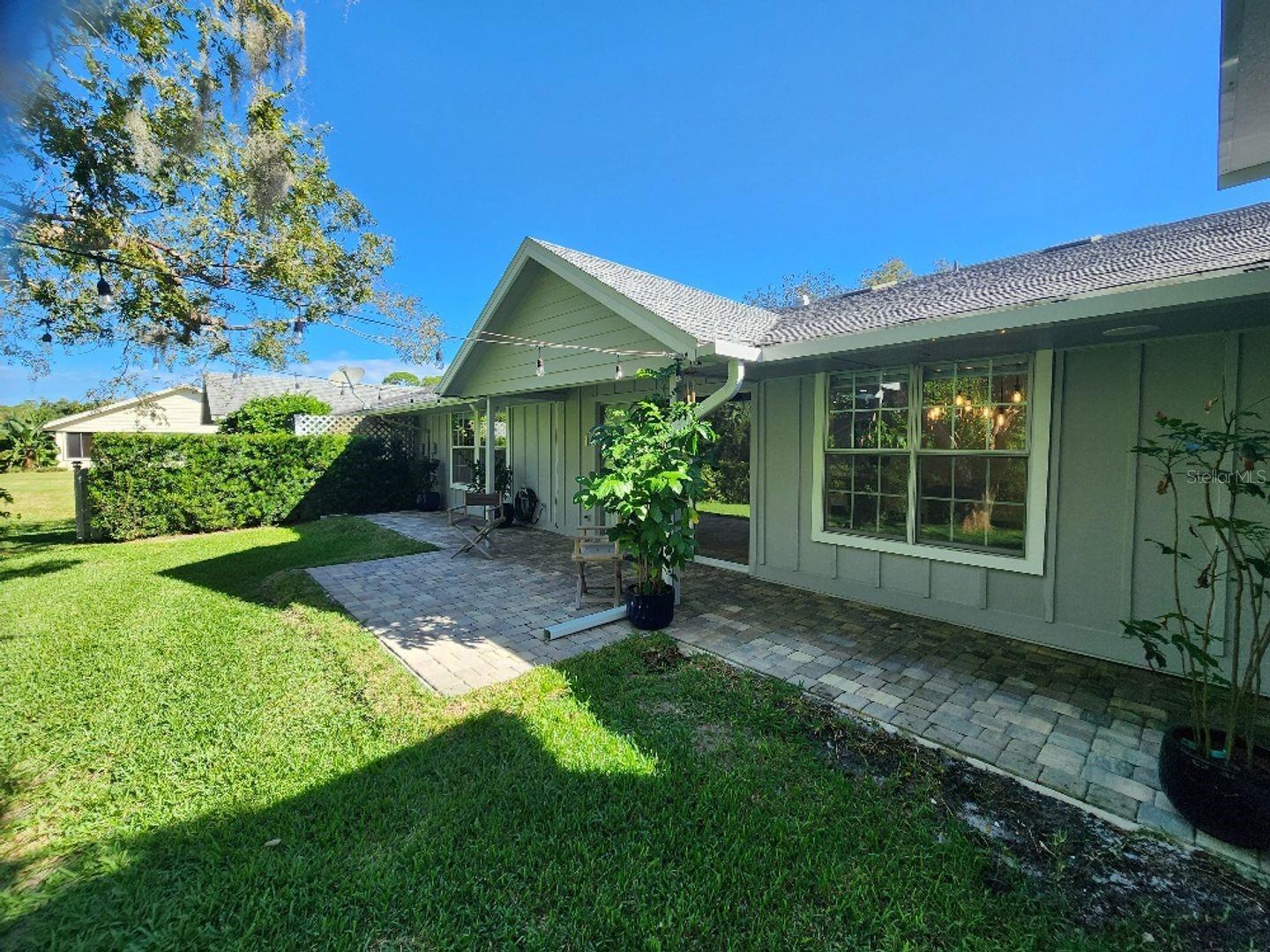 Image 22 of 24 For 55 Lake Fairgreen Circle