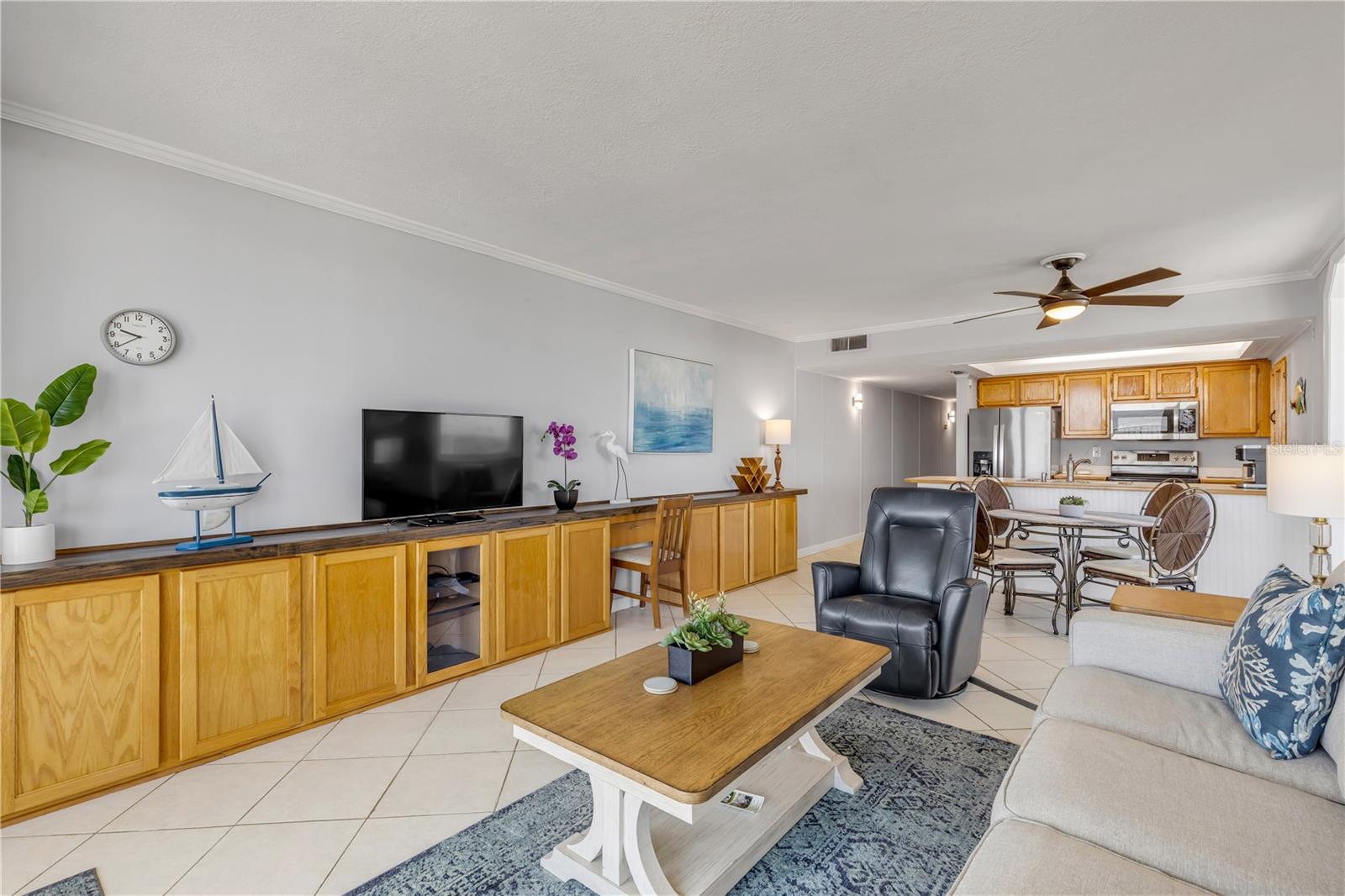 Image 24 of 61 For 5201 Atlantic Avenue 301a