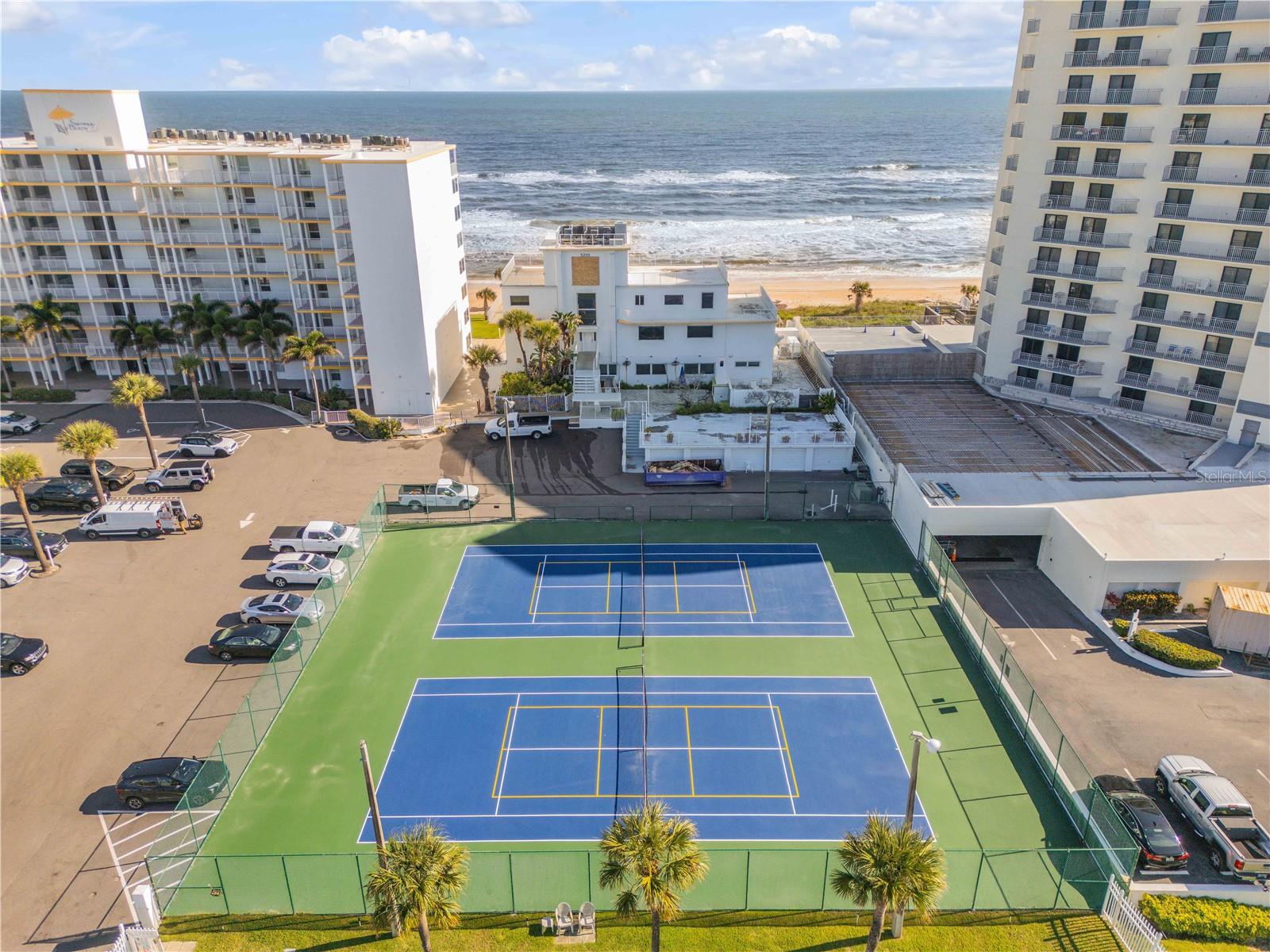 Image 46 of 61 For 5201 Atlantic Avenue 301a