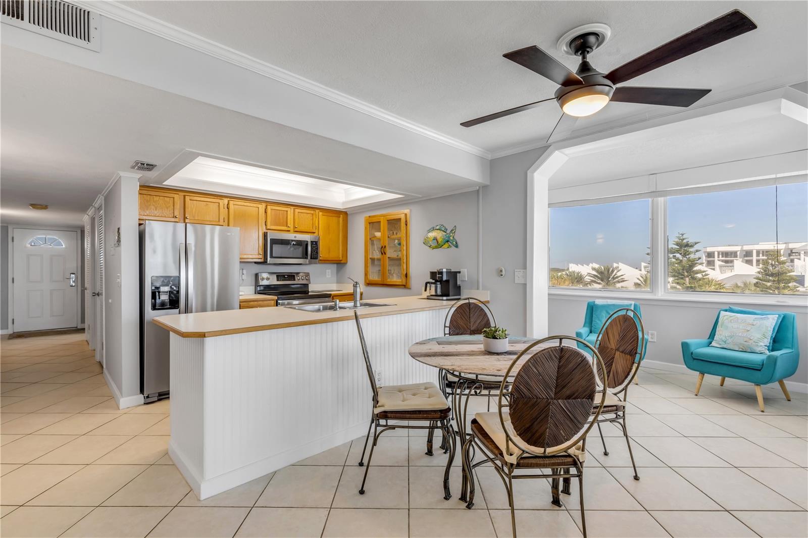 Image 6 of 61 For 5201 Atlantic Avenue 301a