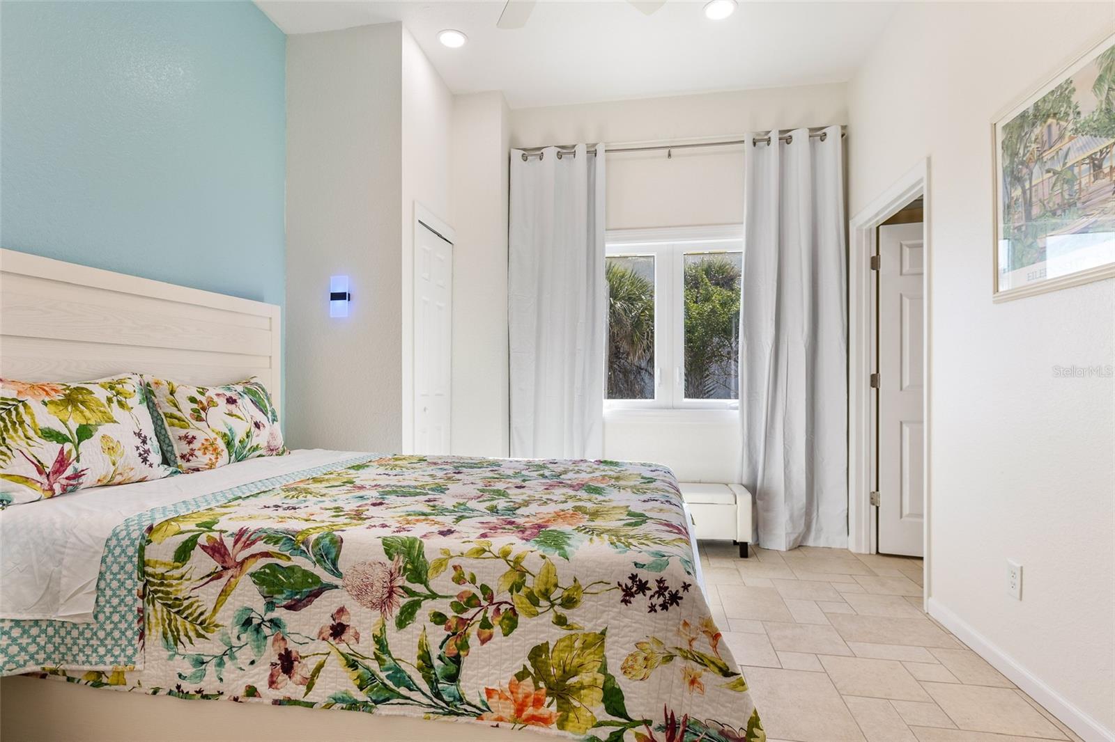 Image 36 of 61 For 6618 Atlantic Avenue