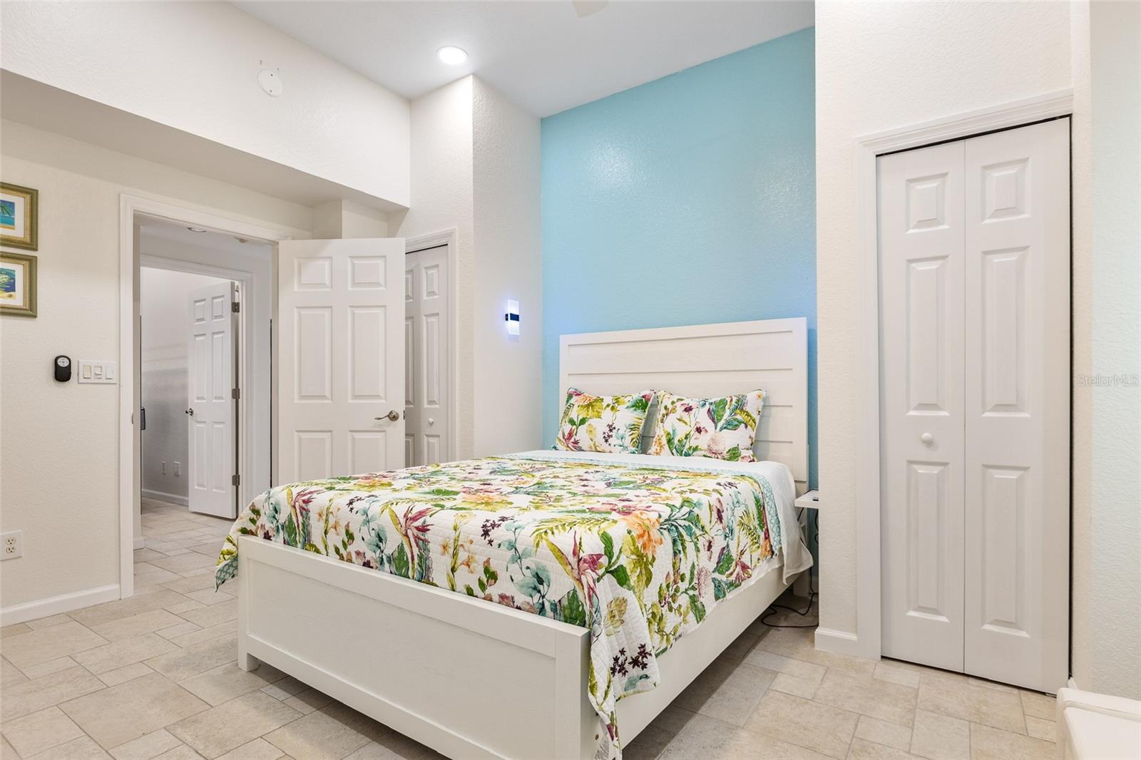 Image 37 of 61 For 6618 Atlantic Avenue