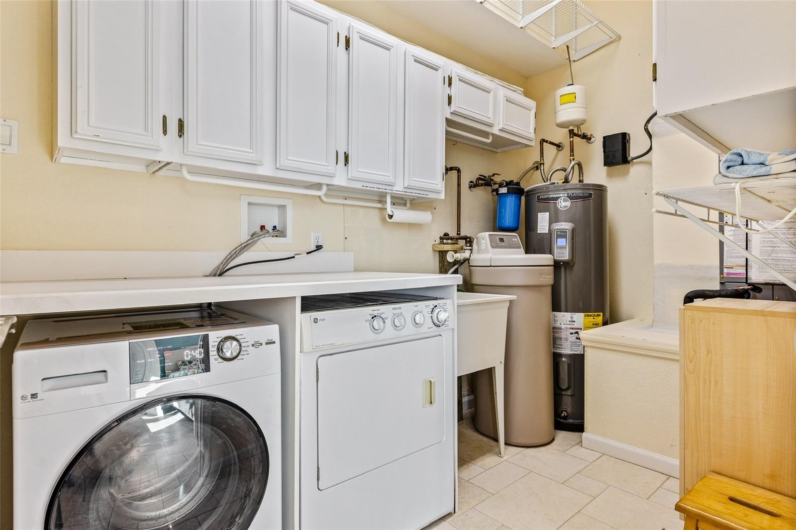 Image 39 of 61 For 6618 Atlantic Avenue