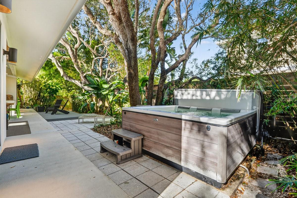 Image 30 of 79 For 6311 River Road