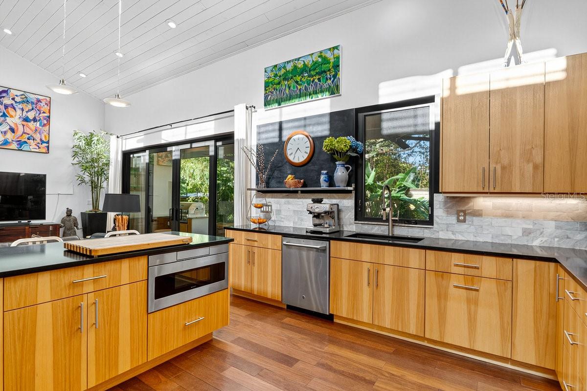 Image 54 of 79 For 6311 River Road