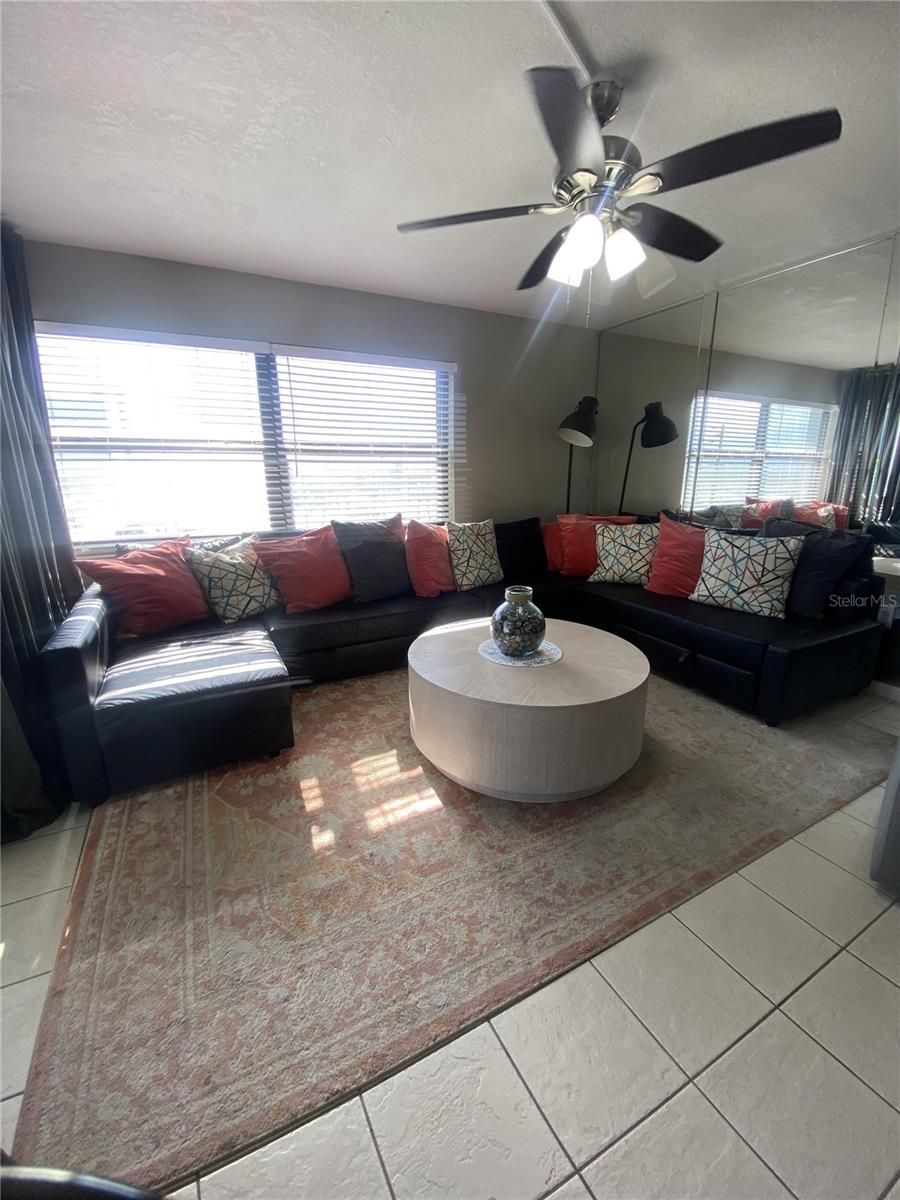 Image 4 of 10 For 1571 Atlantic Avenue 403