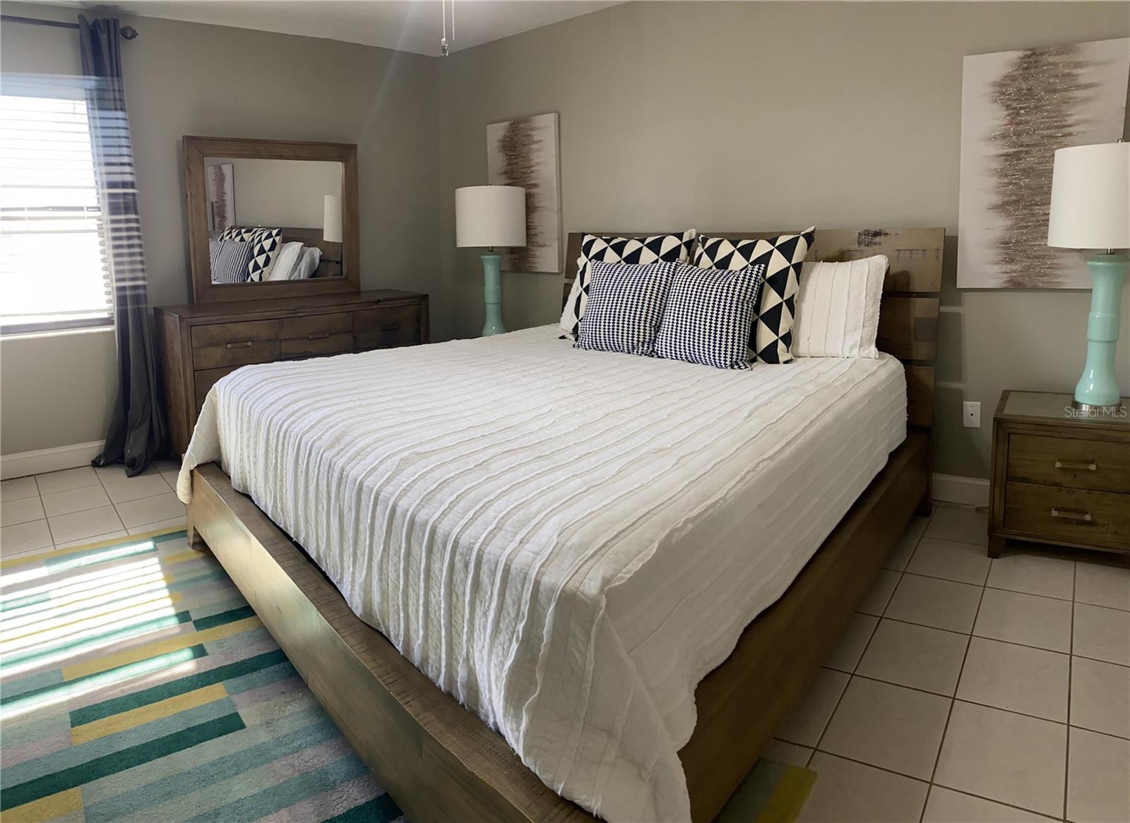 Image 5 of 10 For 1571 Atlantic Avenue 403