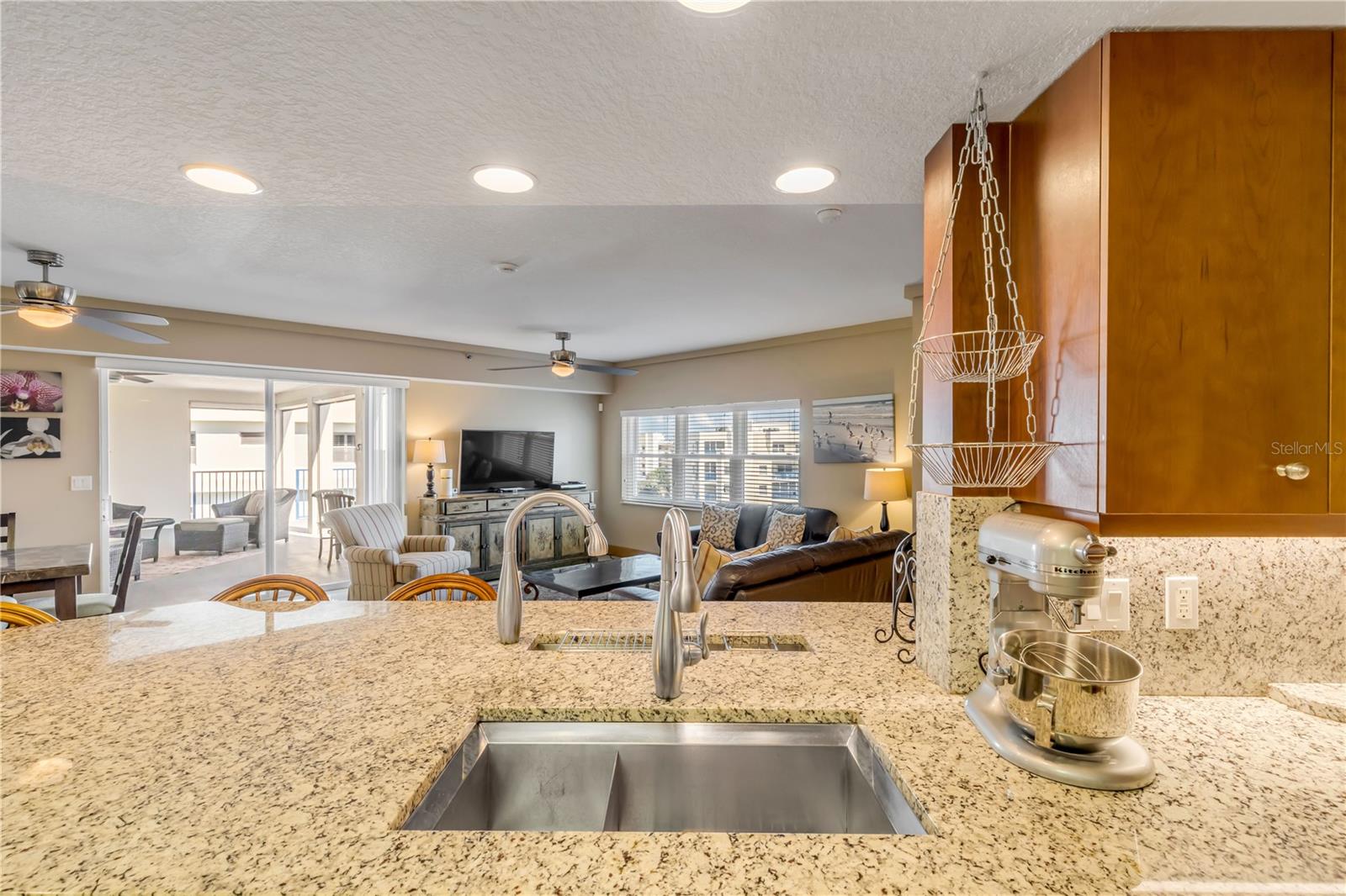 Image 14 of 65 For 5300 Atlantic Avenue 10-605