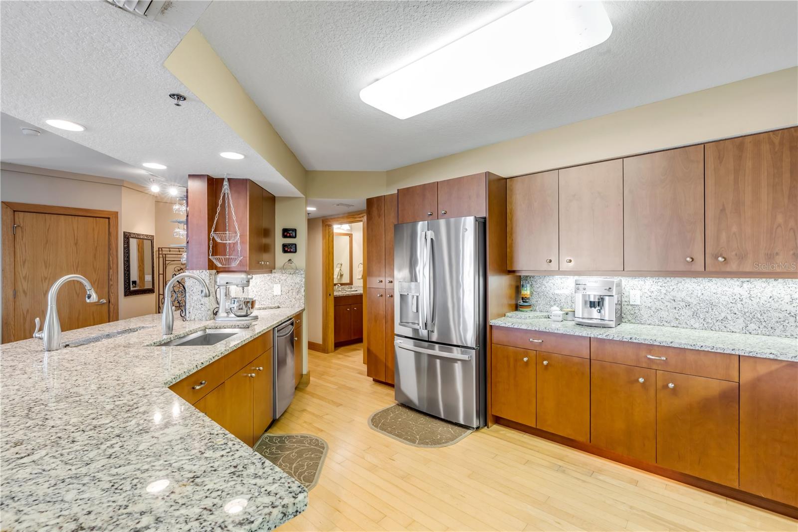 Image 2 of 65 For 5300 Atlantic Avenue 10-605