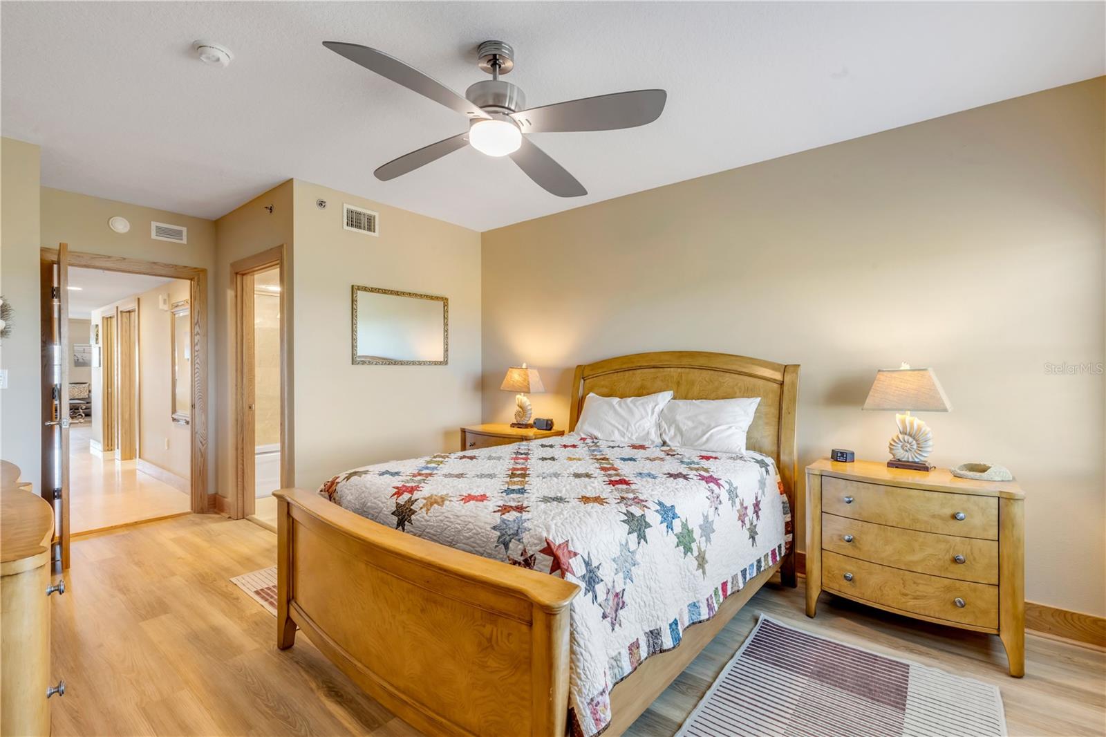 Image 34 of 65 For 5300 Atlantic Avenue 10-605