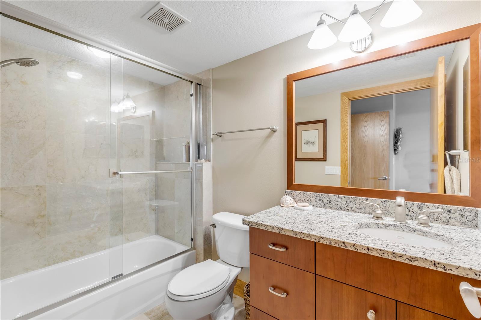 Image 35 of 65 For 5300 Atlantic Avenue 10-605