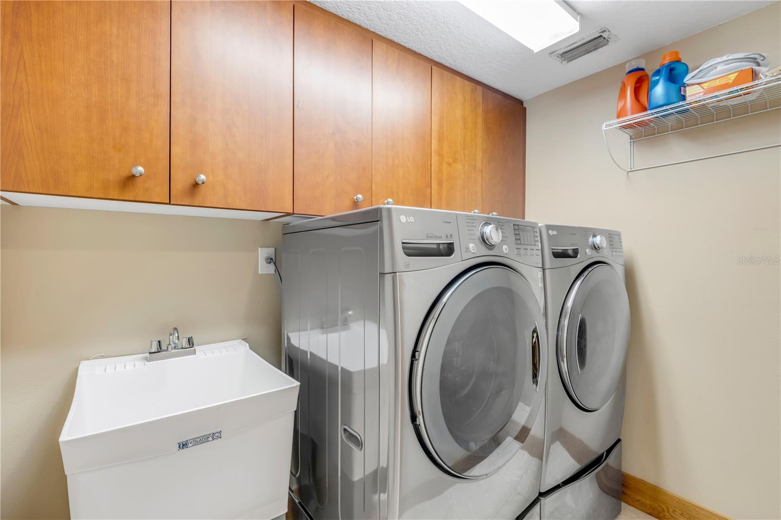 Image 36 of 65 For 5300 Atlantic Avenue 10-605