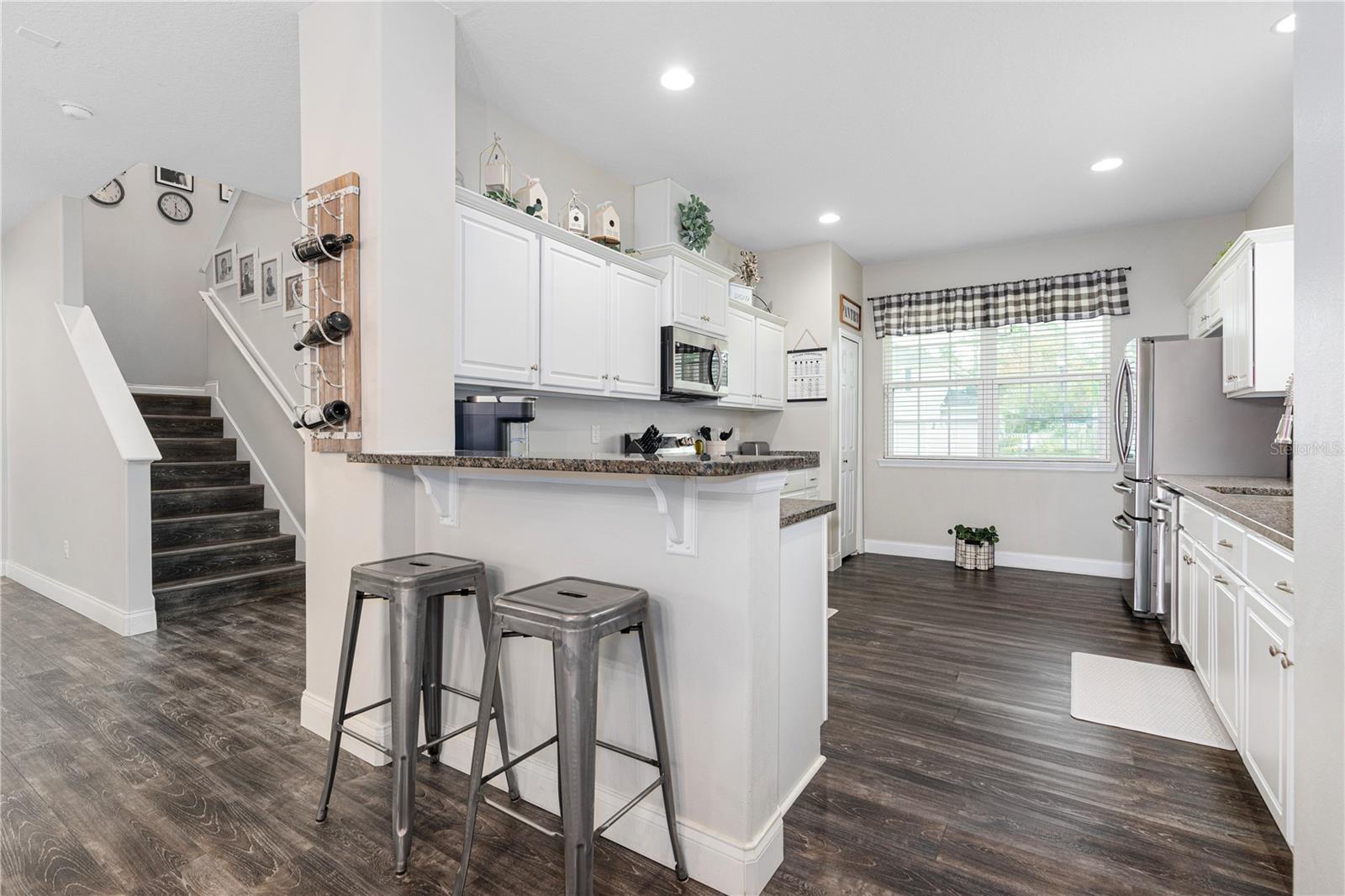 Image 21 of 72 For 20 Abacus Avenue