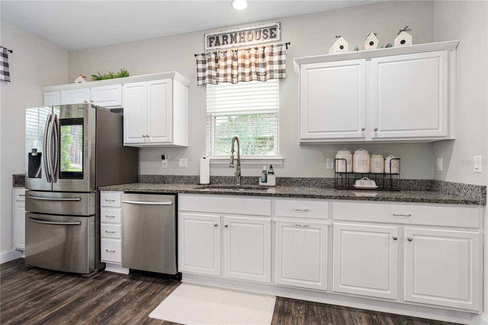 Image 22 of 72 For 20 Abacus Avenue