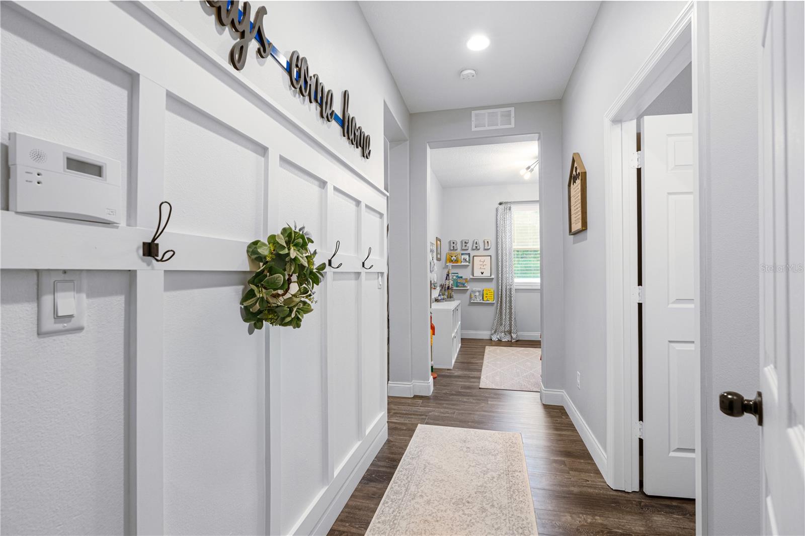 Image 24 of 72 For 20 Abacus Avenue