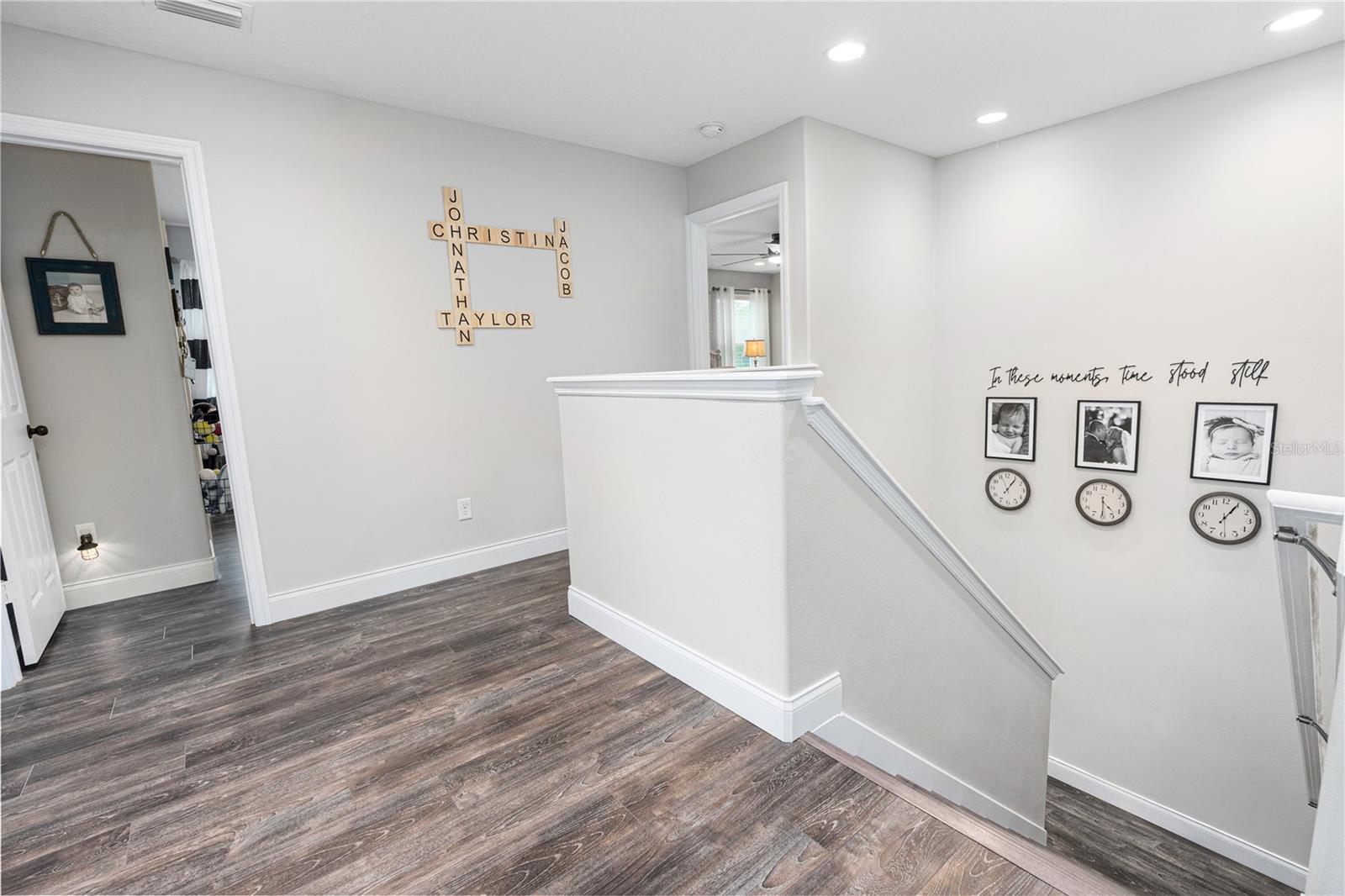 Image 28 of 72 For 20 Abacus Avenue