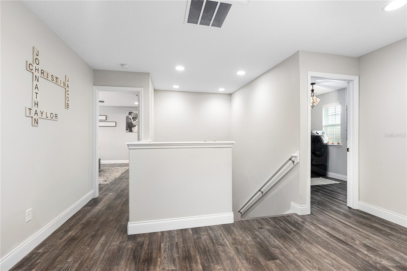 Image 29 of 72 For 20 Abacus Avenue