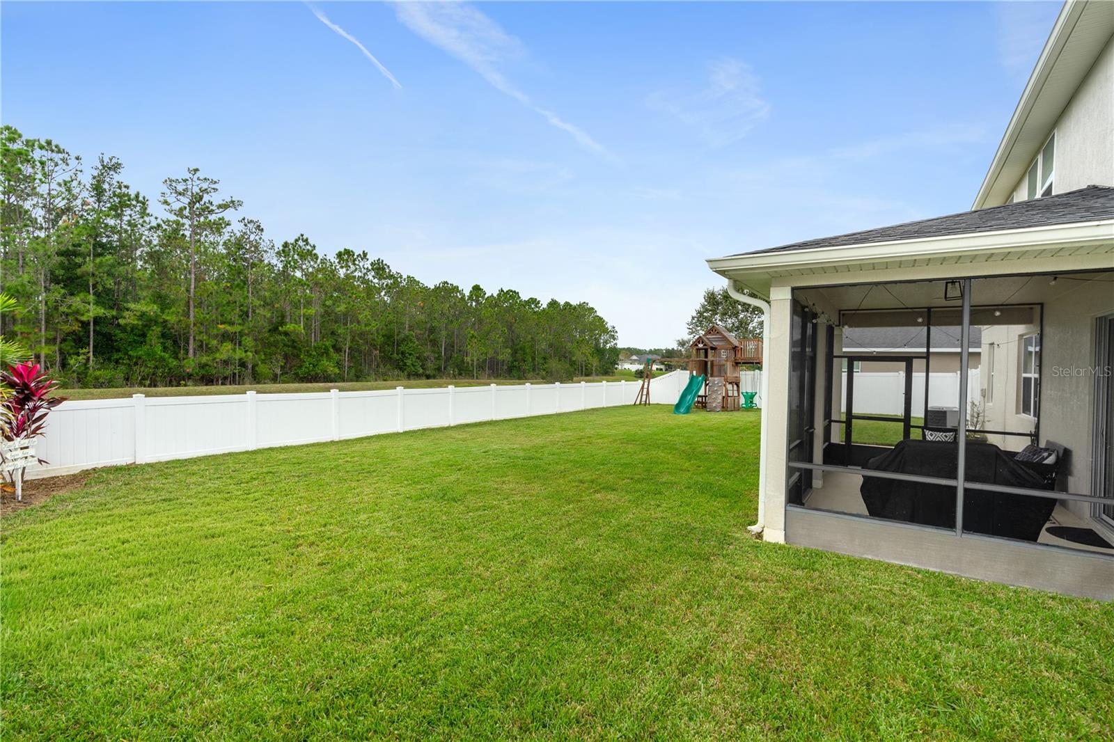 Image 8 of 72 For 20 Abacus Avenue