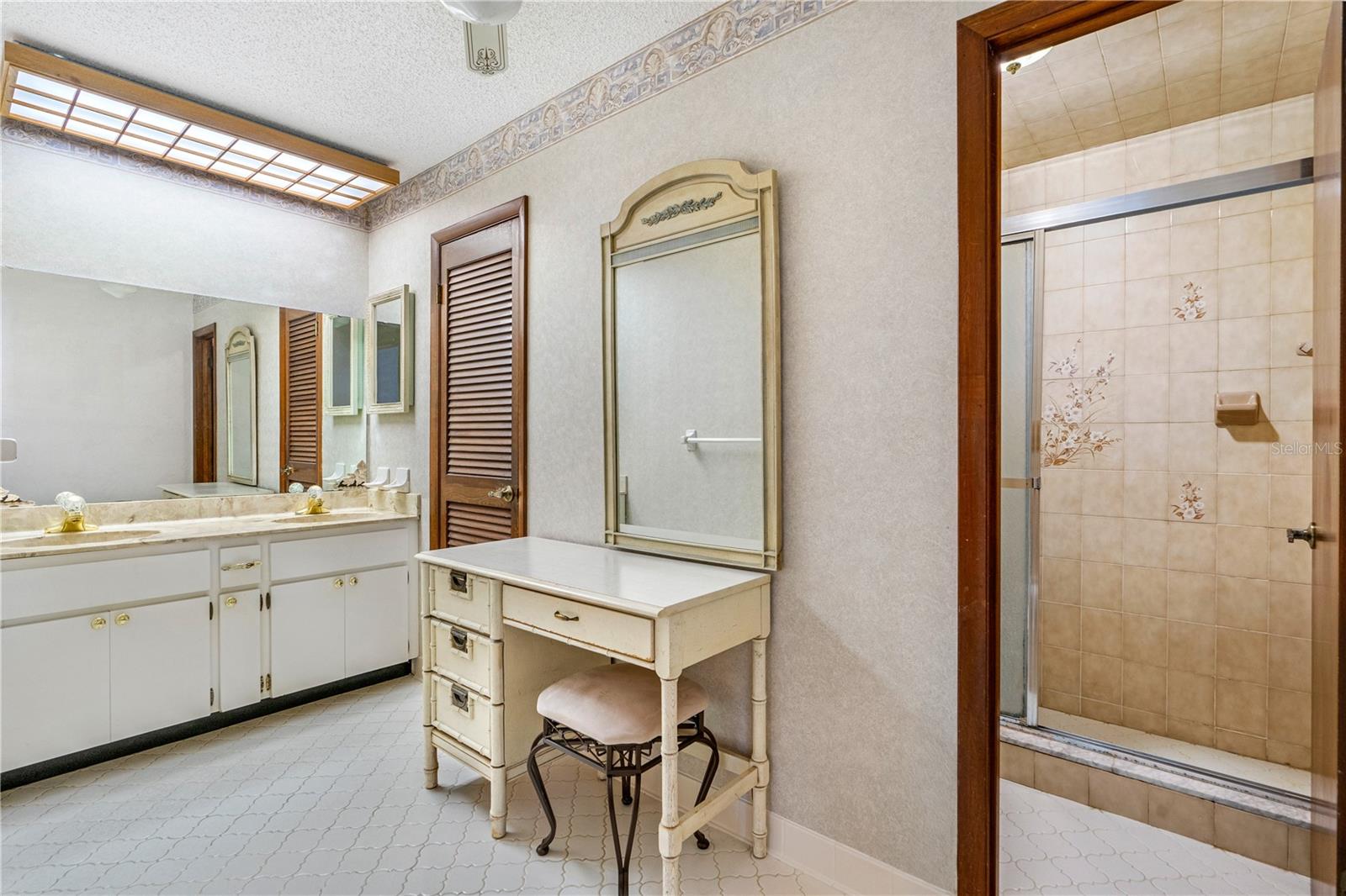 Image 10 of 39 For 3743 Jackson Street