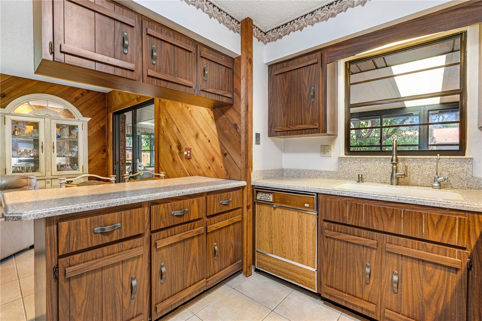 Image 13 of 39 For 3743 Jackson Street