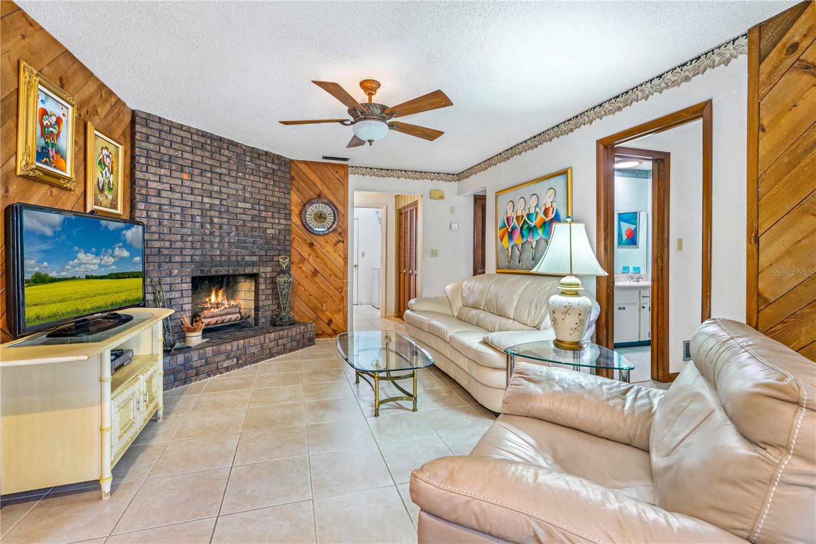 Image 17 of 39 For 3743 Jackson Street