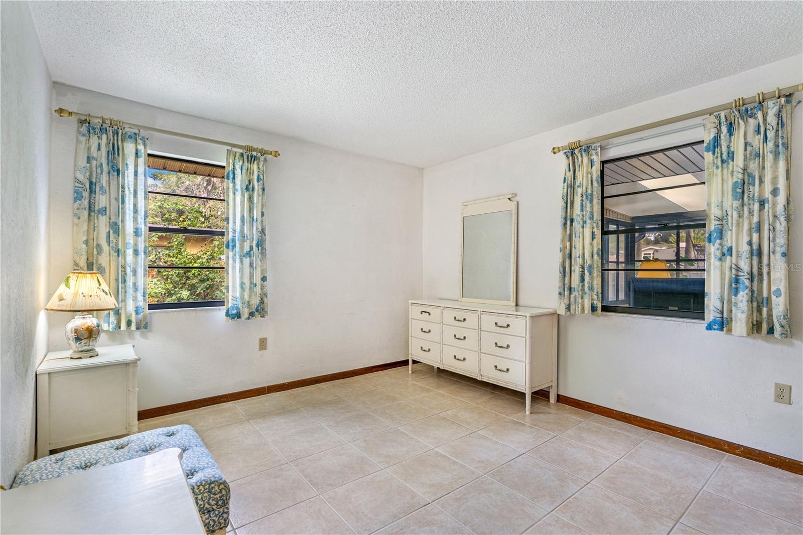 Image 23 of 39 For 3743 Jackson Street