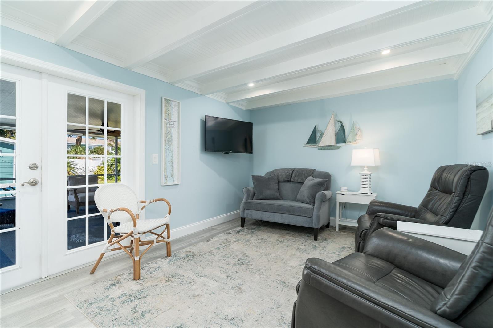 Image 17 of 52 For 838 17th Avenue