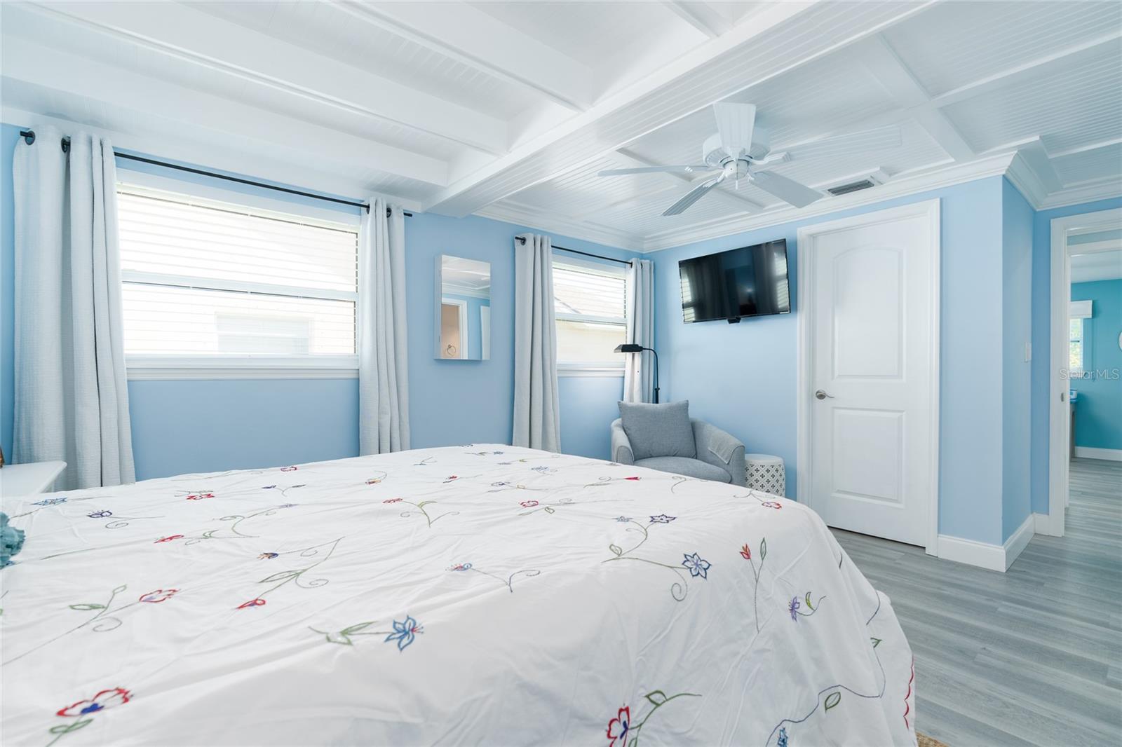 Image 22 of 52 For 838 17th Avenue